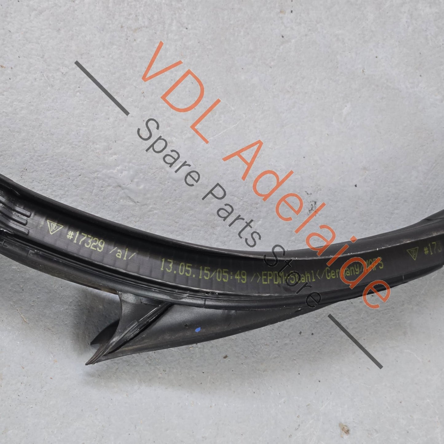 99153707510    Porsche 911 991 Coupe Left Side Inner Door Seal Rubber 99153707510