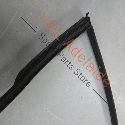 99153707510    Porsche 911 991 Coupe Left Side Inner Door Seal Rubber 99153707510
