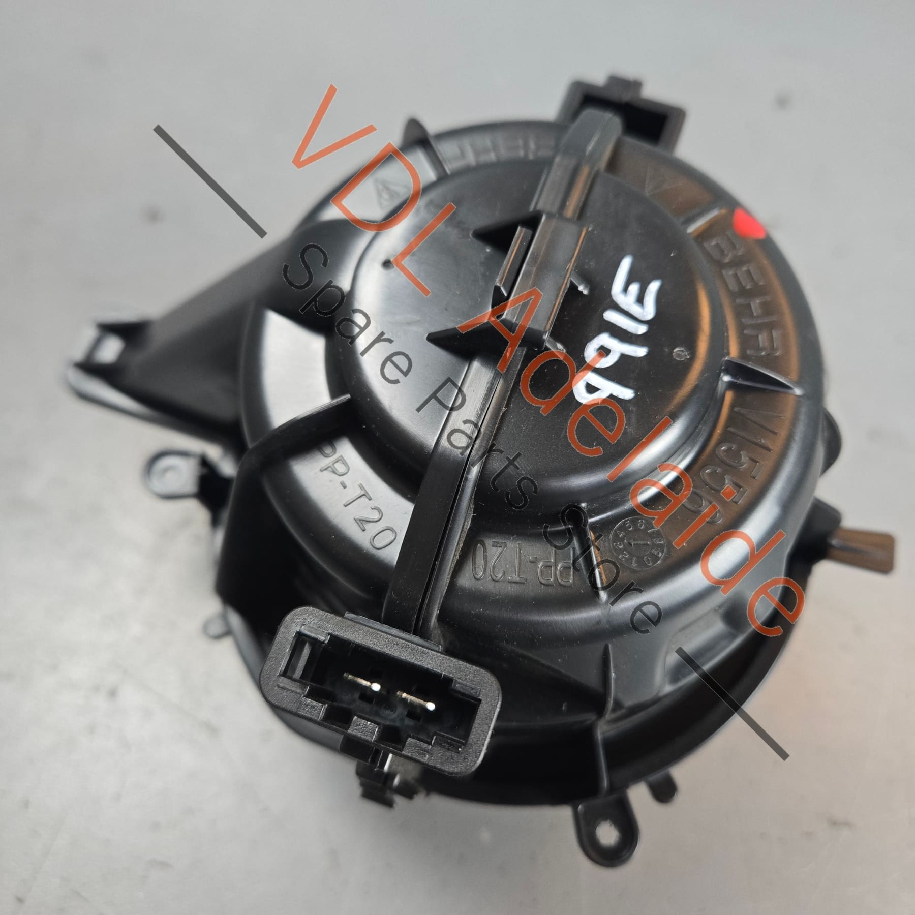 99157392201    Porsche 911 991 Dash Blower Fan 99157392201