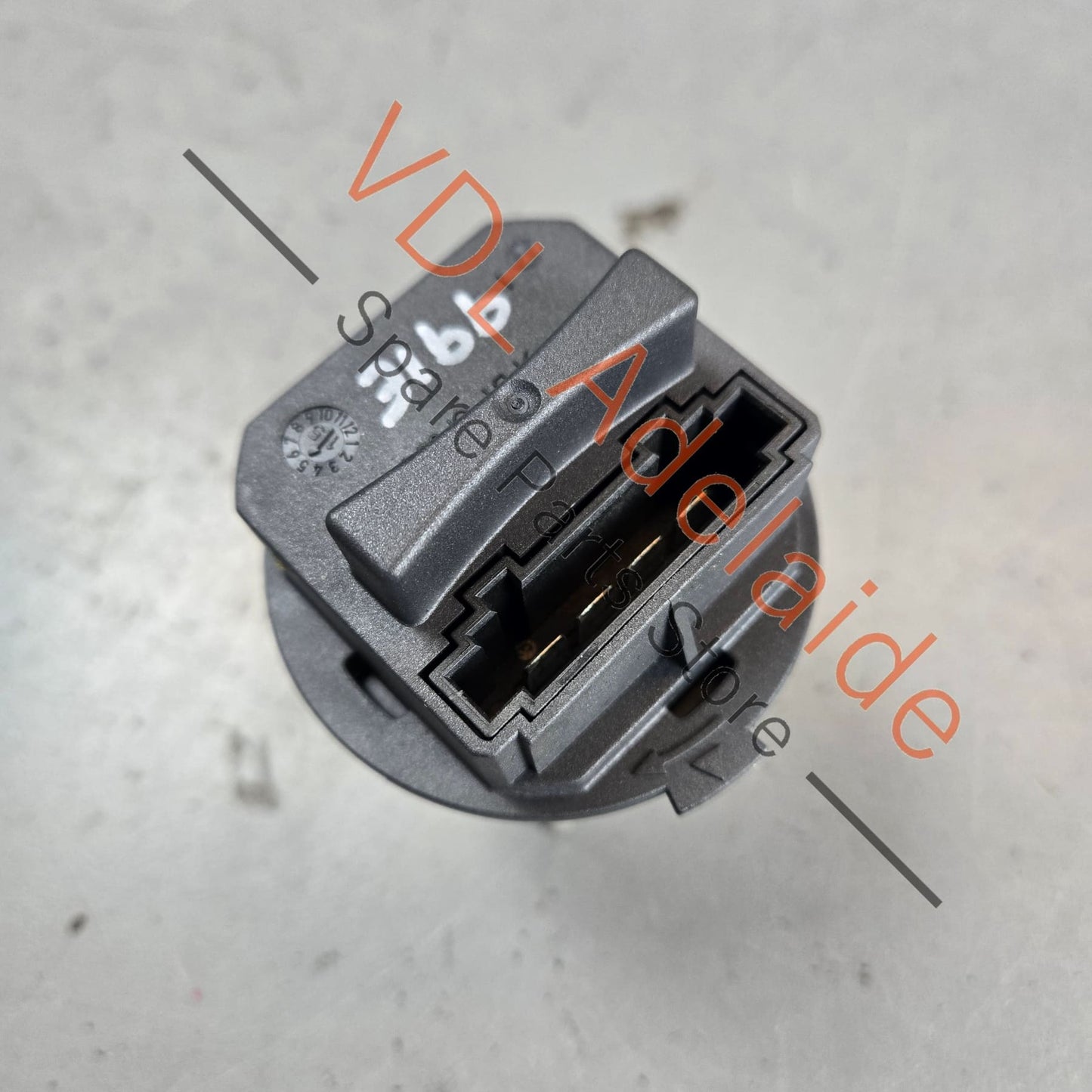 5HL008941 99162442301   Porsche 911 Boxster Cayman Blower Fan Governor Resistor 99162442301 5HL008941