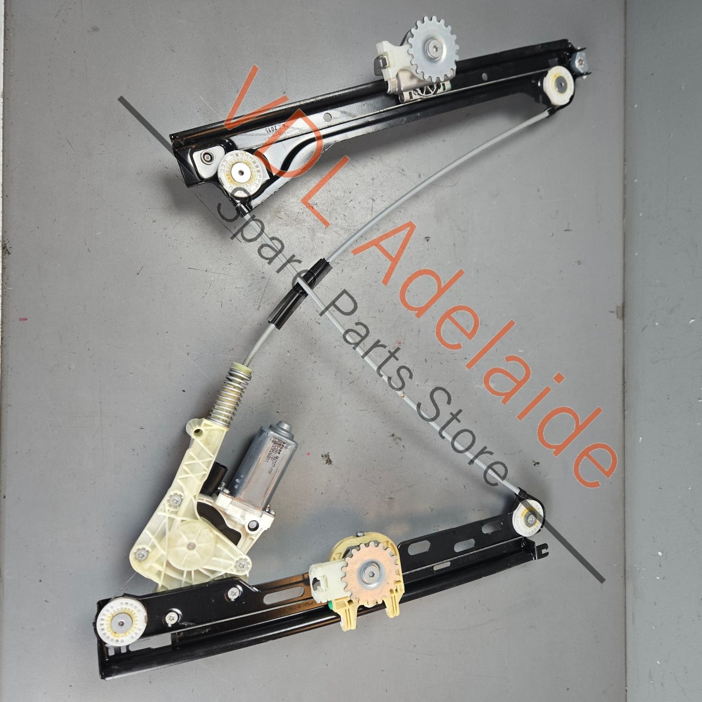99154297601    Porsche 911 Right Window Regulator 99154297601 99154297600