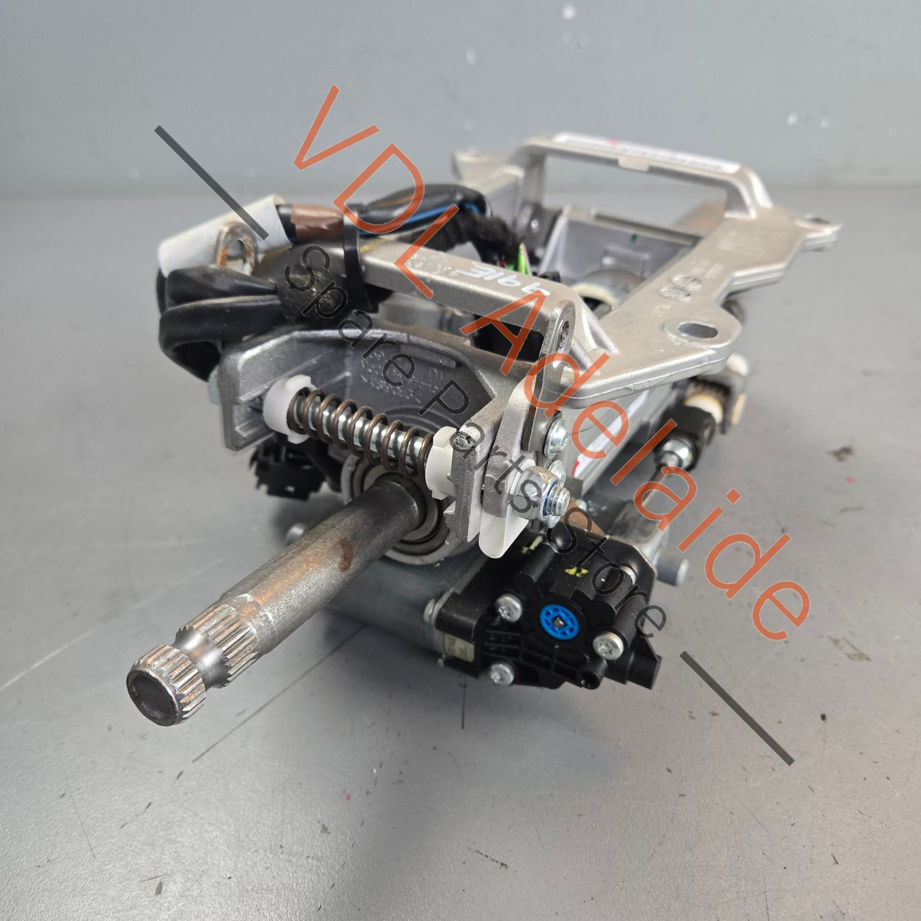 99134701514 99134701517   Porsche 911 991 Electric Adjustable Steering Column 99134701514 99134701517