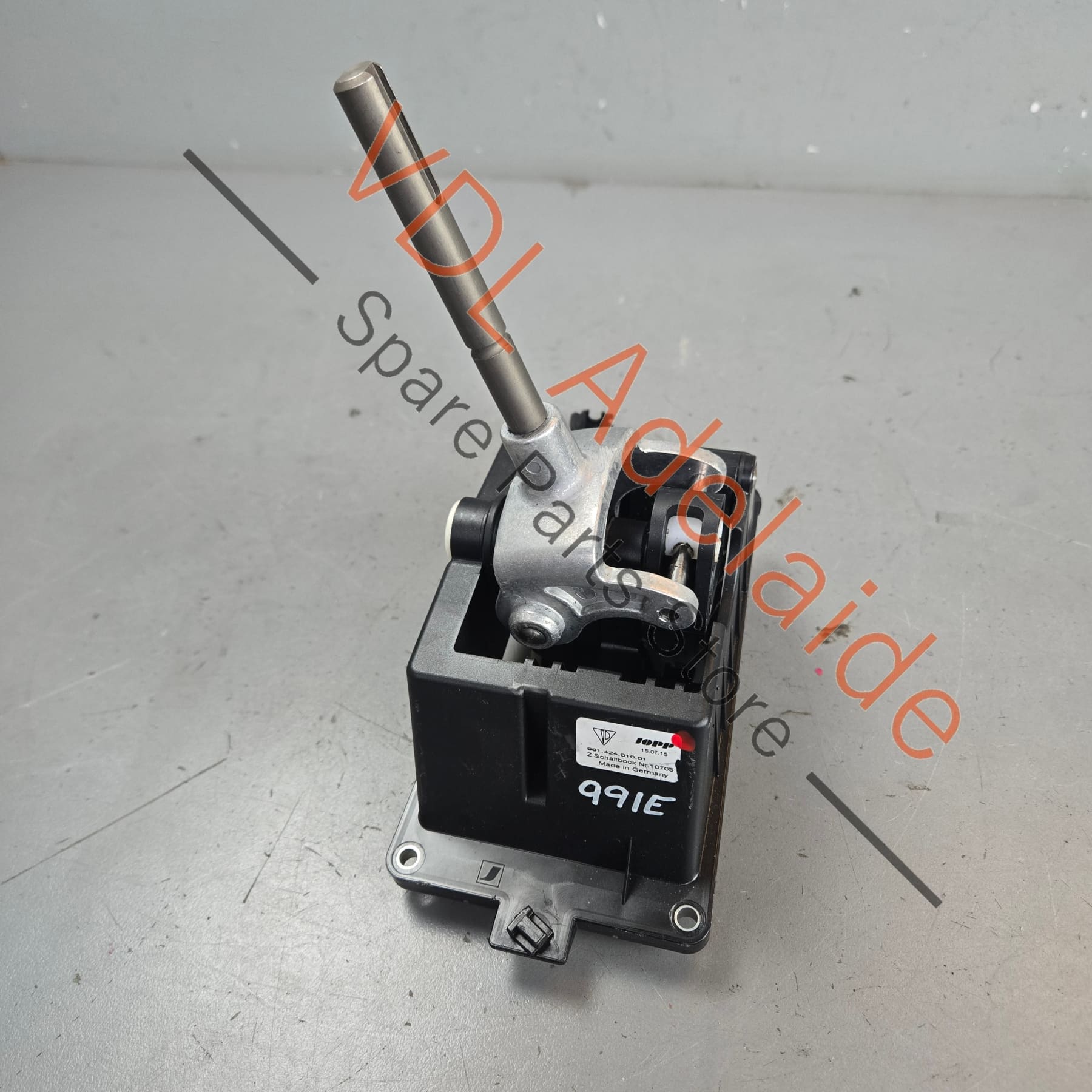 99142401001    Porsche 911 991 Manual Gear Shifter Box Handle 99142401001