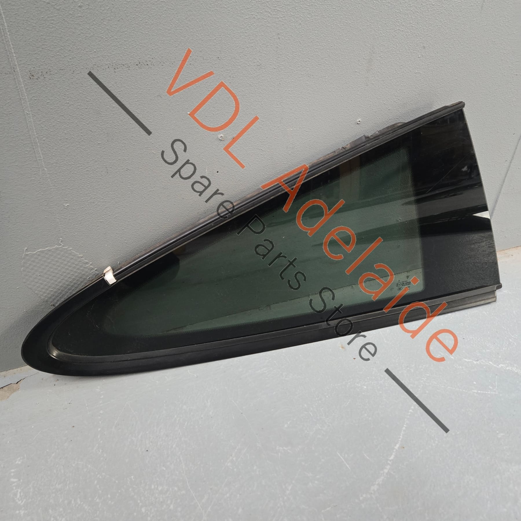 99154311210 9915431121603C   Porsche 911 991 Right Side Quarter Window 99154311210 99154311216 03C