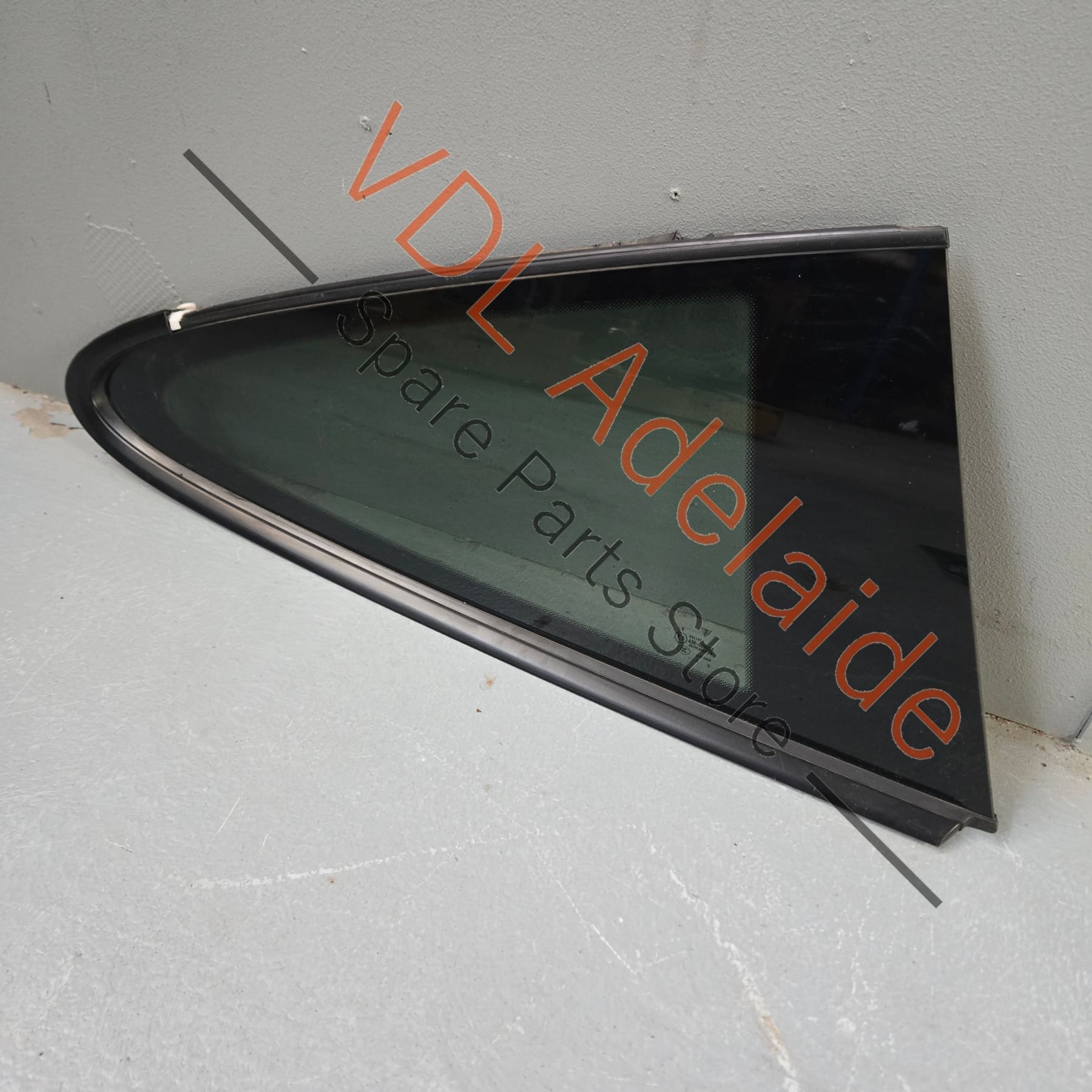99154311210 9915431121603C   Porsche 911 991 Right Side Quarter Window 99154311210 99154311216 03C