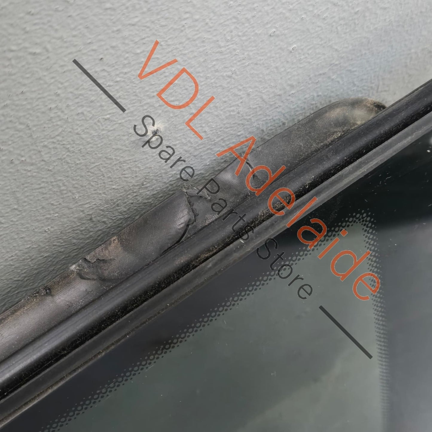 99154311210 9915431121603C   Porsche 911 991 Right Side Quarter Window 99154311210 99154311216 03C