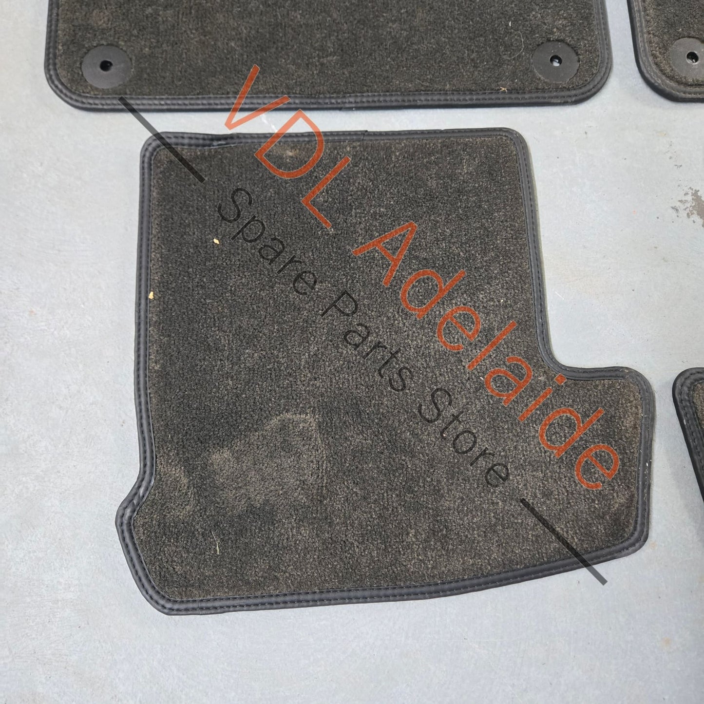     Porsche 911 991 Genuine OEM Set of Carpet Mats 13xxxkm