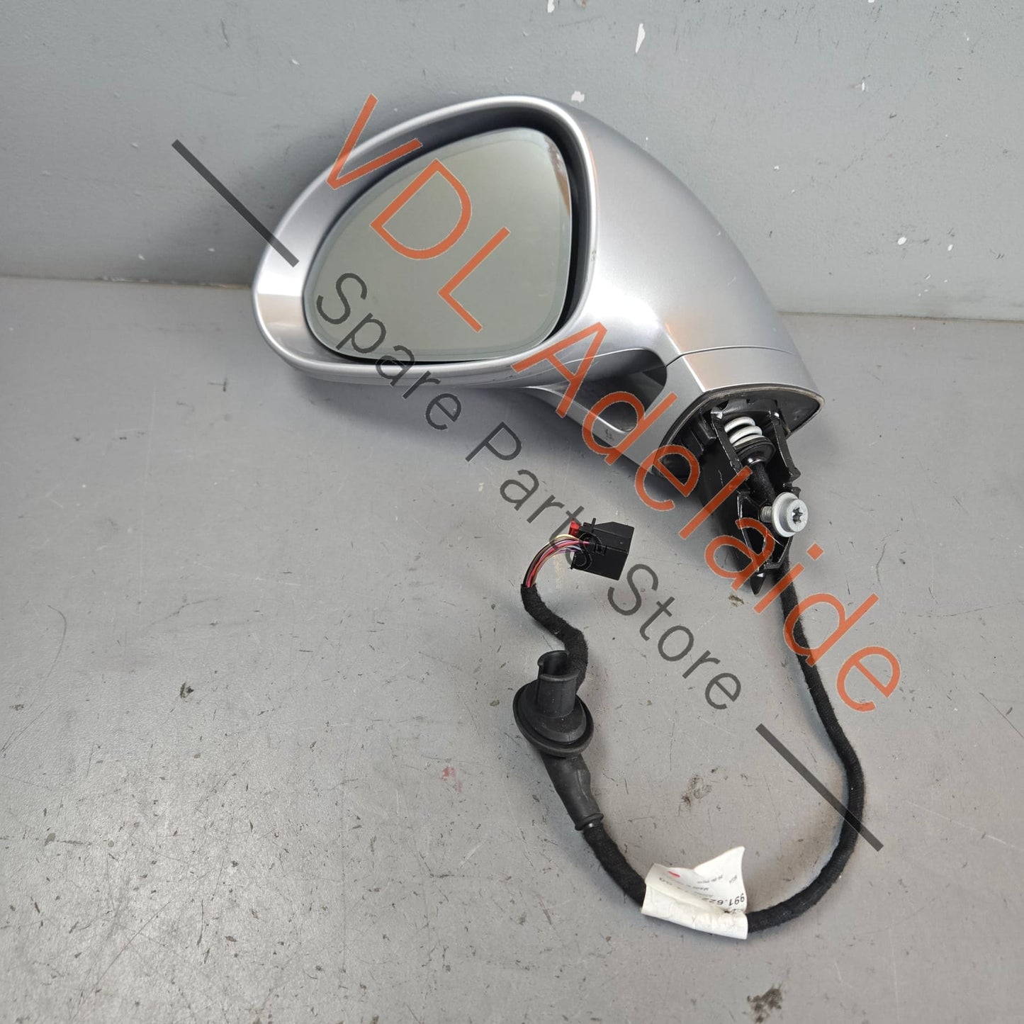 99173104701 99173122901 99173172900G2L  Porsche 911 991 Sport Design Left Mirror Assembly 99173104701