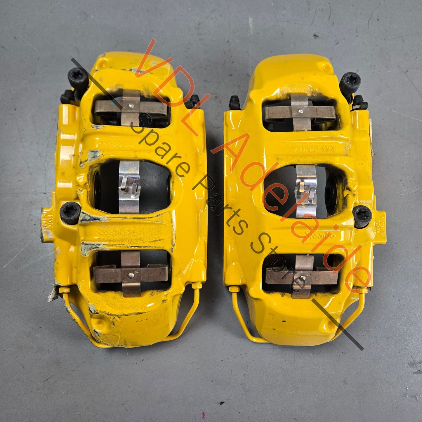 99135142534 99135142634 99135142531 99135142631 Porsche 911 Carbon Ceramic PCCB Front Brake Caliper Set 99135142534 99135142634