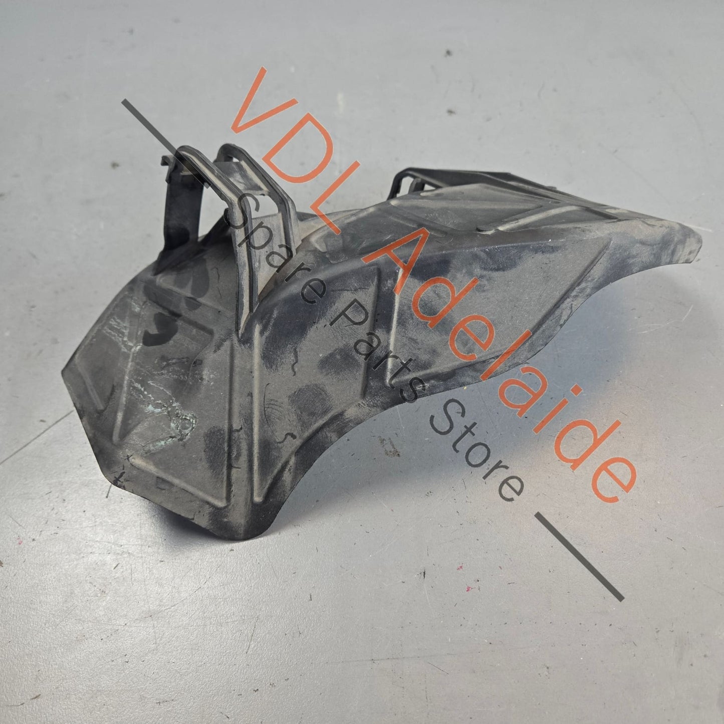 99133148701 9P1615457E   Porsche 911 Rear Air duct for brake caliper Left 9P1615457E