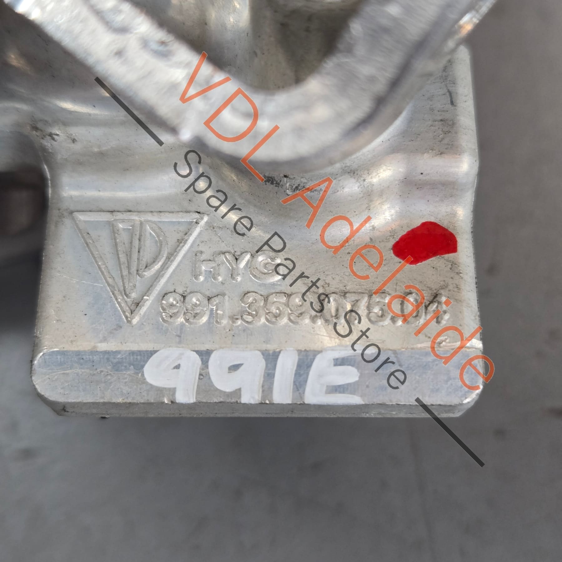 99135907504 99135907502 99135907503  Porsche 911 PDCC Valve Block Chassis Control Front 99135907504 13xxxkm