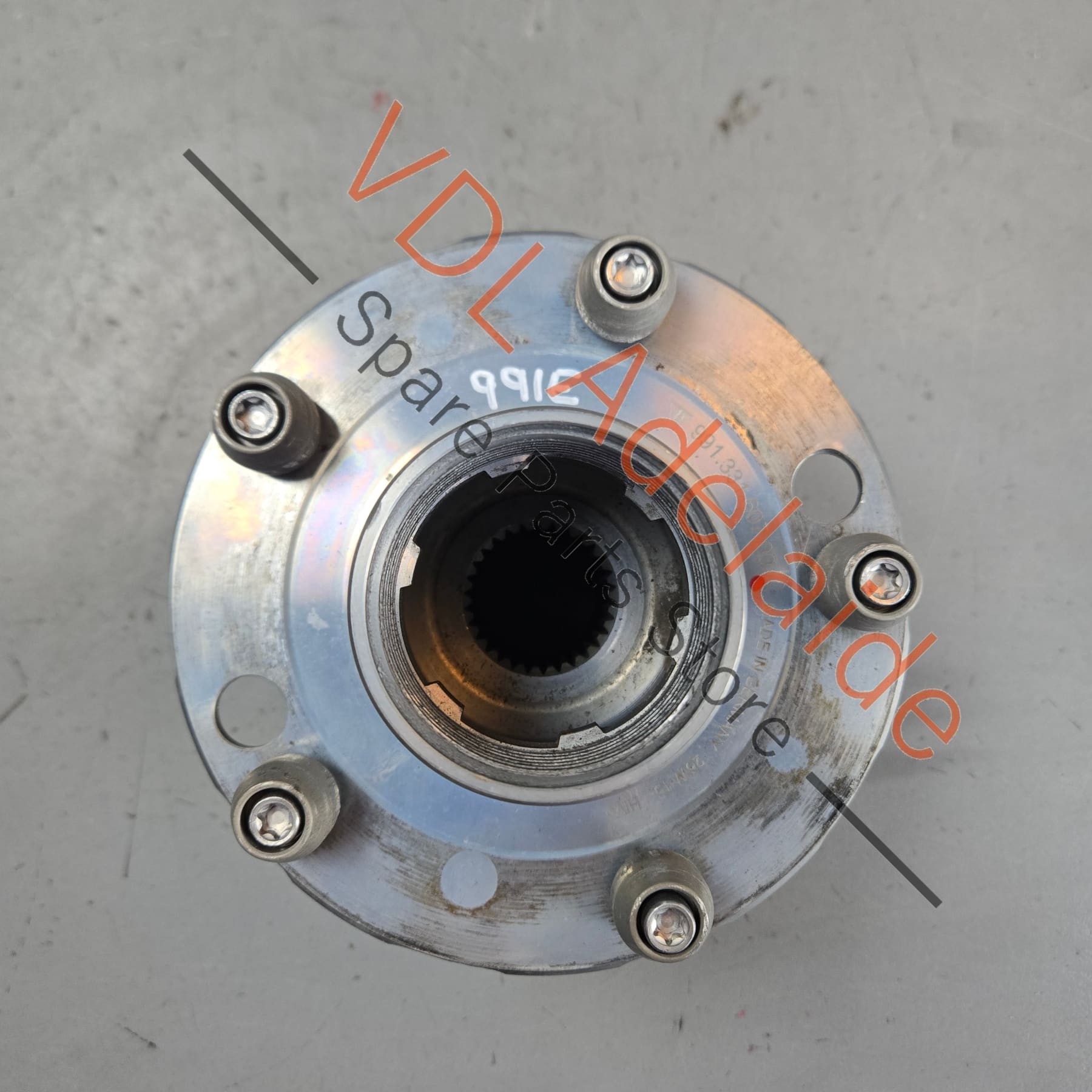 9P1407581A 99134160700   Porsche 911 Centrelock Wheel Hub Rear 99133160700 PAE407621
