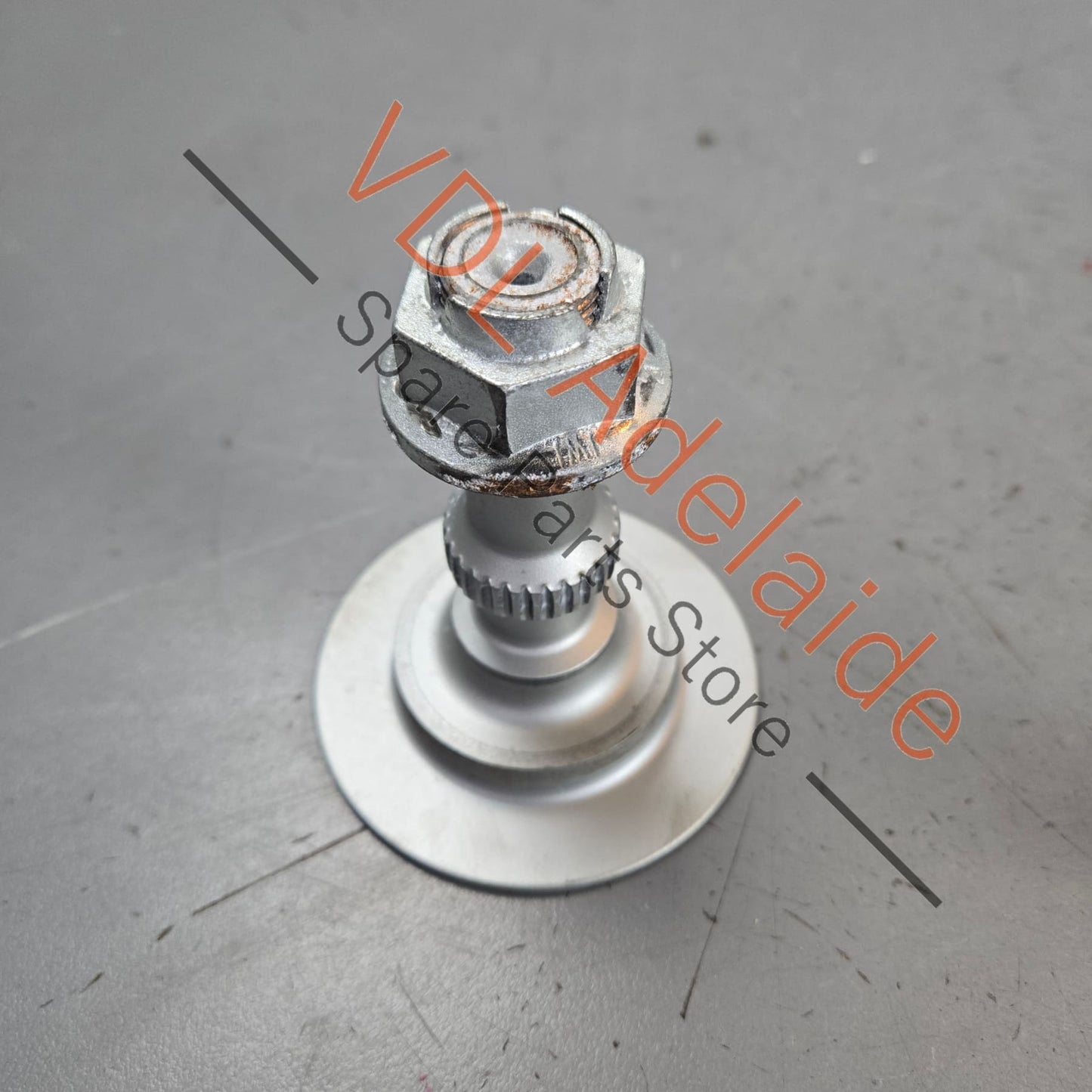 99734113100    Porsche 911 Wheel Hub Retaining Bolt 99734113100