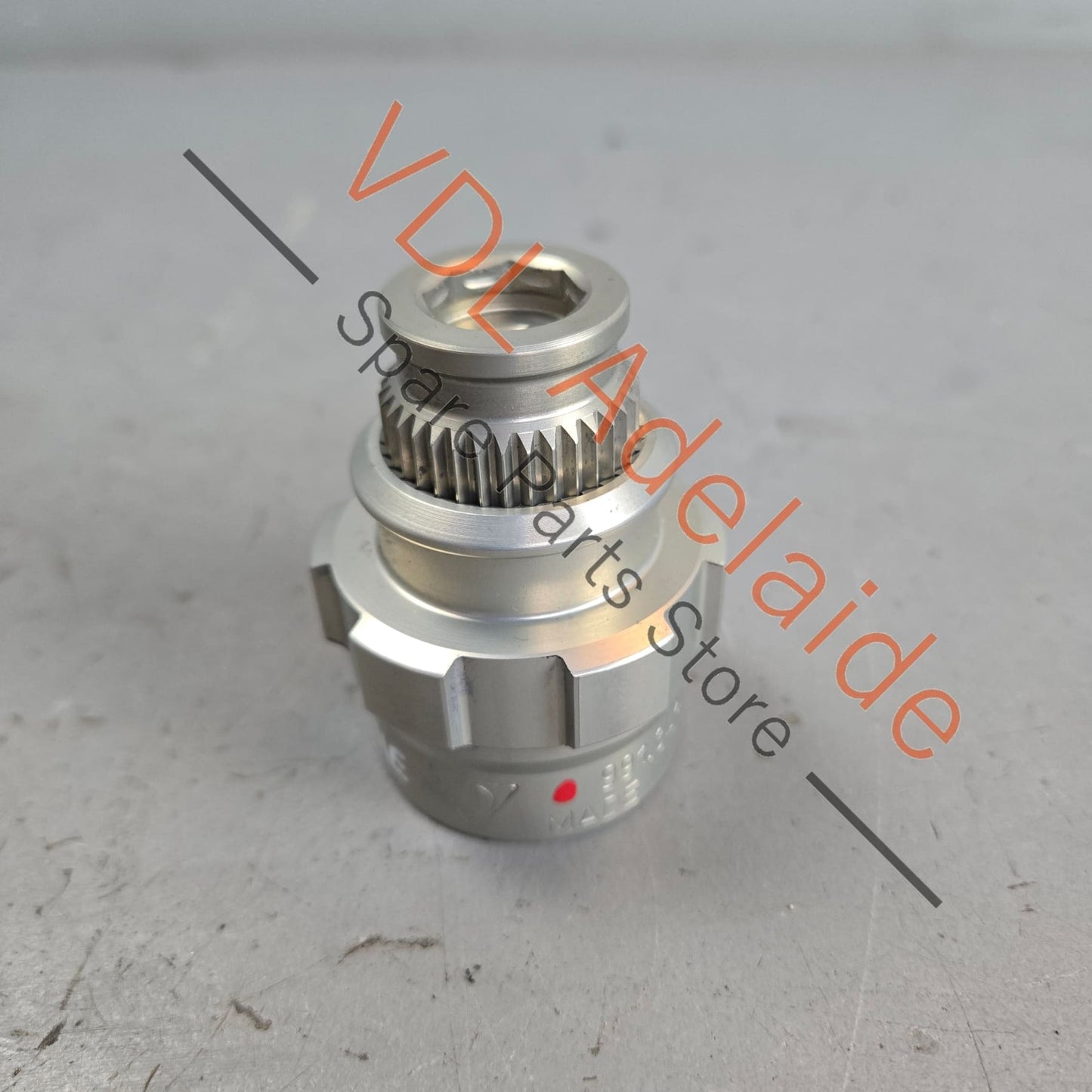99134125102    Porsche 911 Centrelock Locking Mechanism 99134125102
