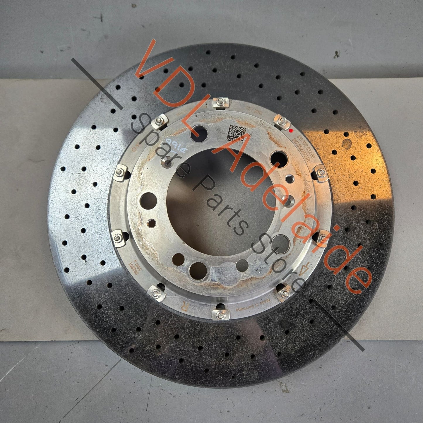 99135203200 99735203200 99135203201 99735203201 Porsche 911 Rear Right Carbon Ceramic Disc Brake Rotor 99135203200 99735203200