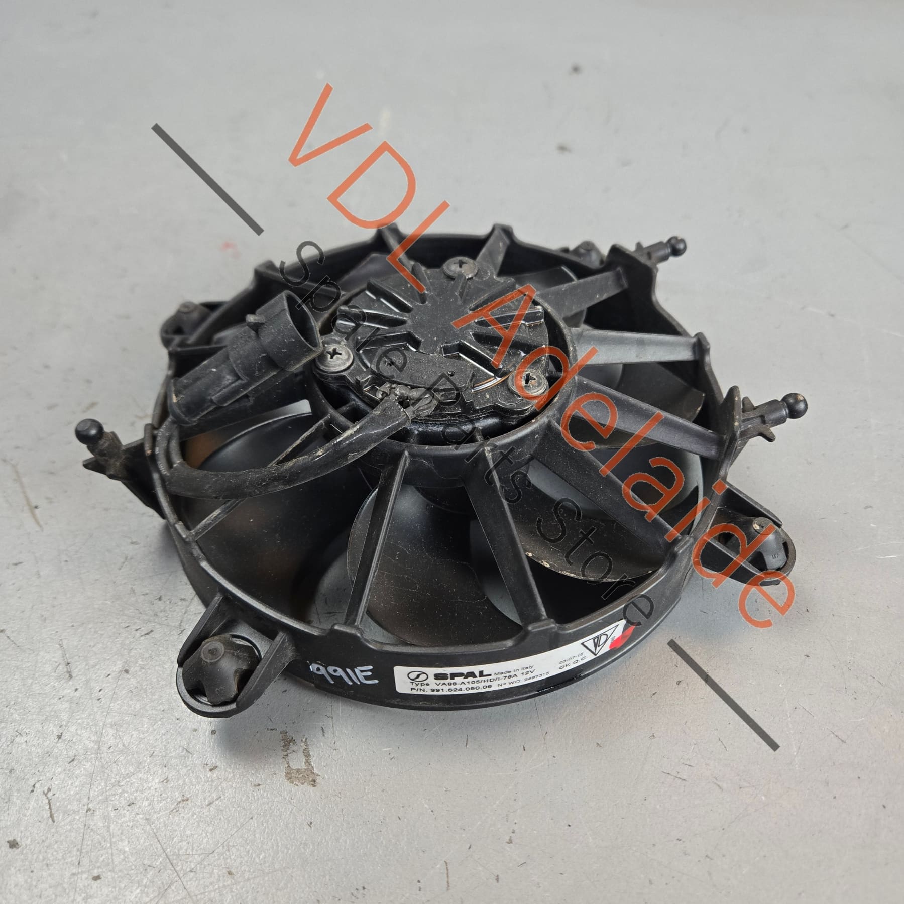 99162405006 99162405003   Porsche 911 SPAL Engine Cooling Fan 99162405006 99162405003 99162405005