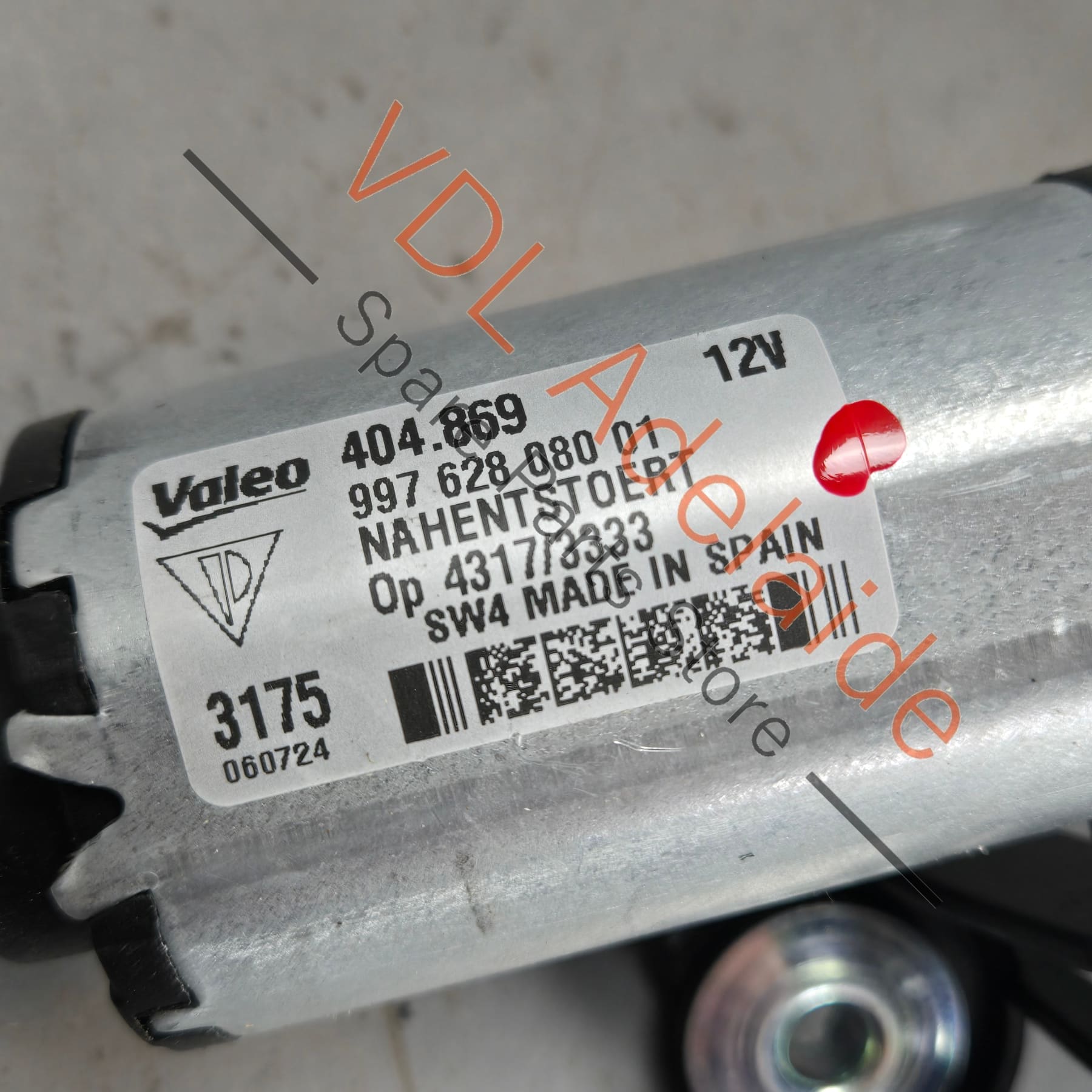 99762808001    Porsche 911 Rear Window Wiper Motor 99762808001