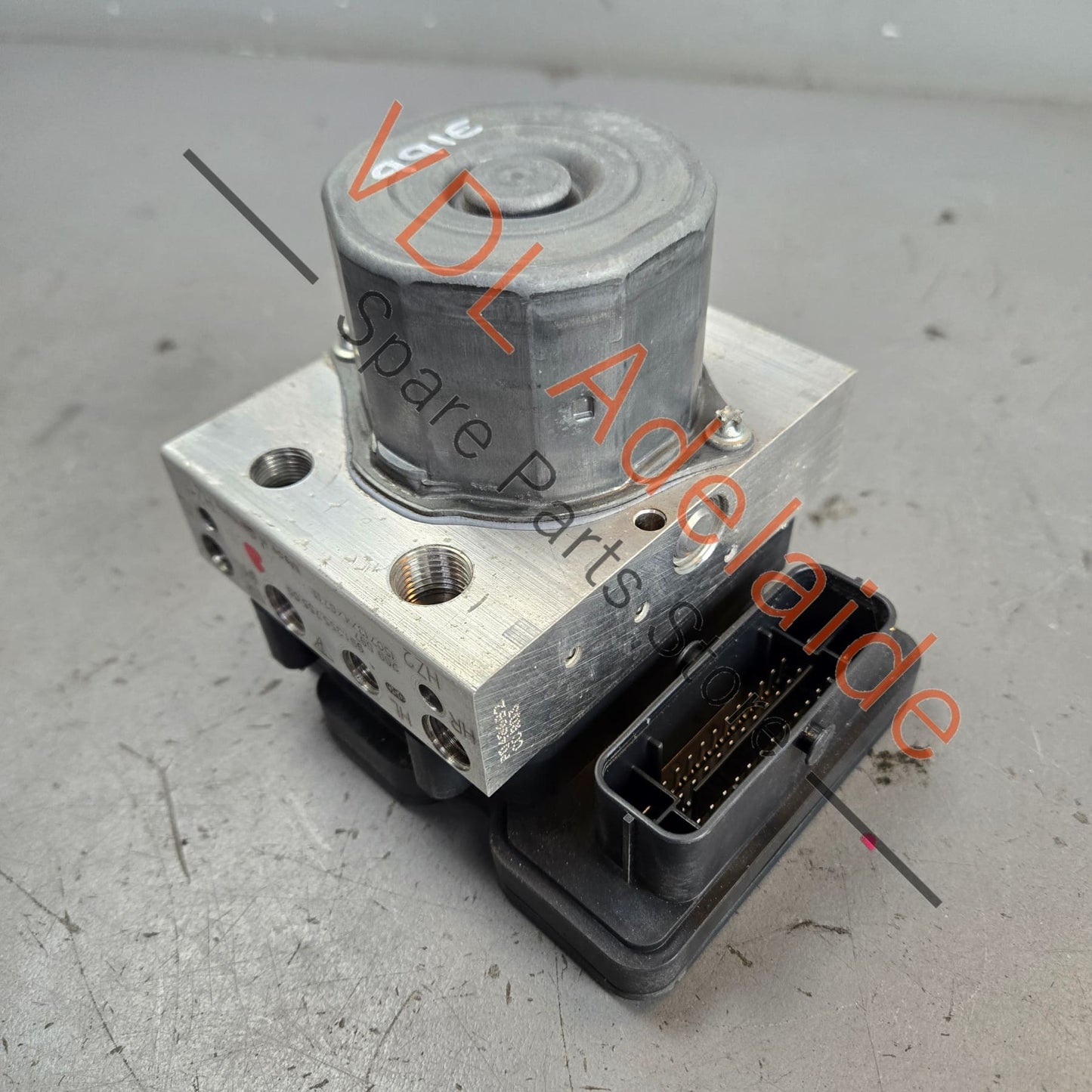 99135595505 99135595508   Porsche 911 991 ABS Brake Pump Module 99135595505