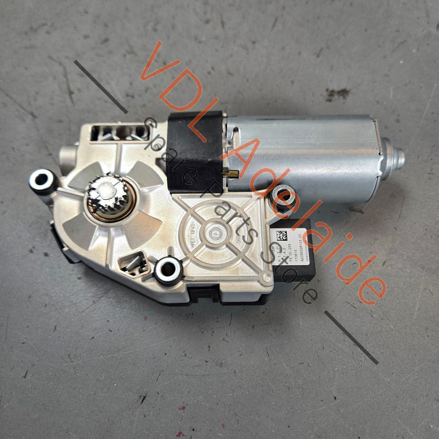 9P1959591A 99162491100   Porsche 911 991 Glass Roof Sliding Motor 9P1959591A 99162491100