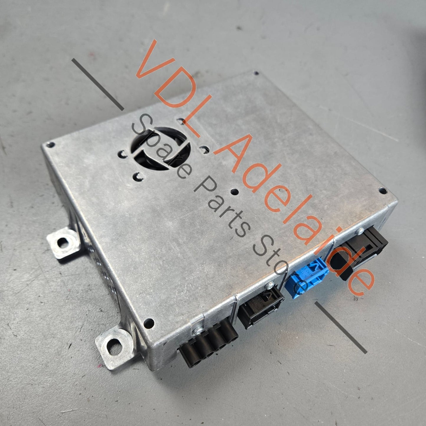 7PP919148H 7PP919148F   Porsche 911 991 Television Receiver Module 7PP919148H