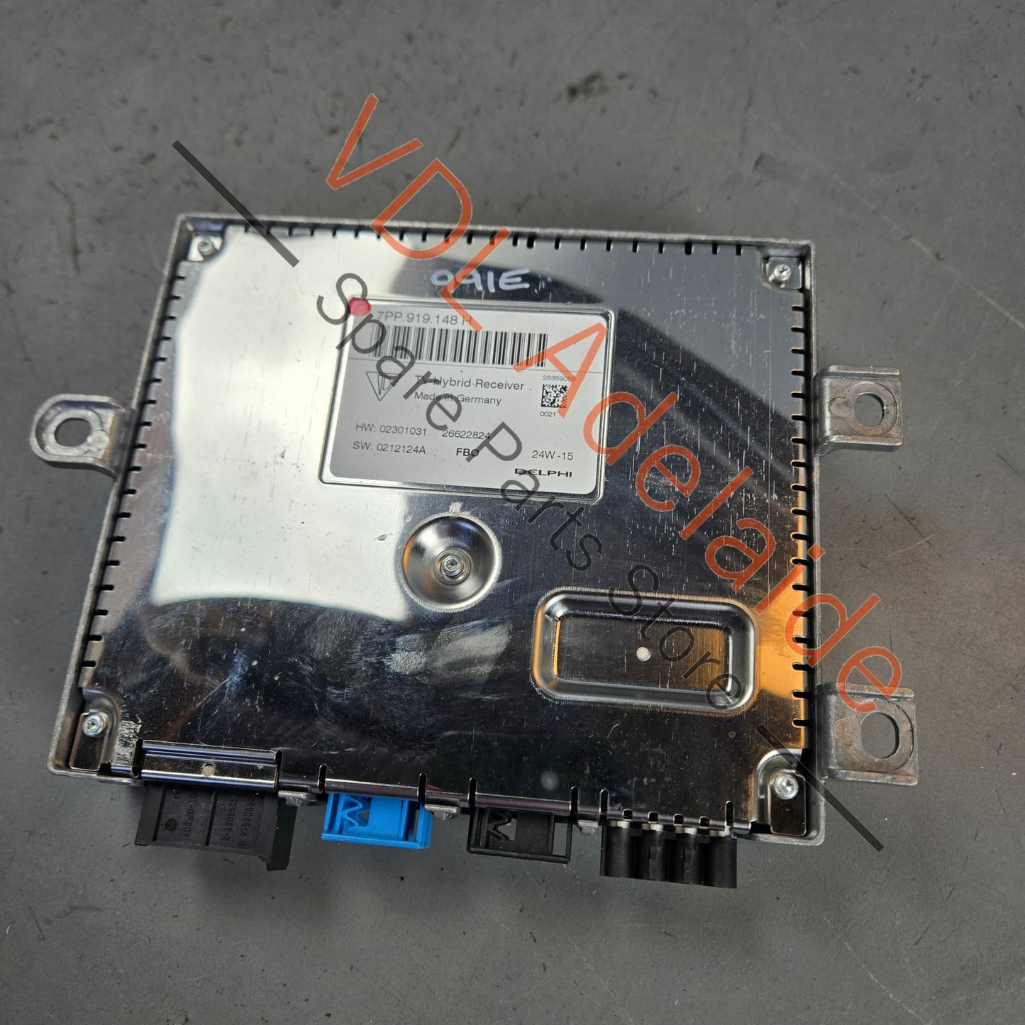 7PP919148H 7PP919148F   Porsche 911 991 Television Receiver Module 7PP919148H