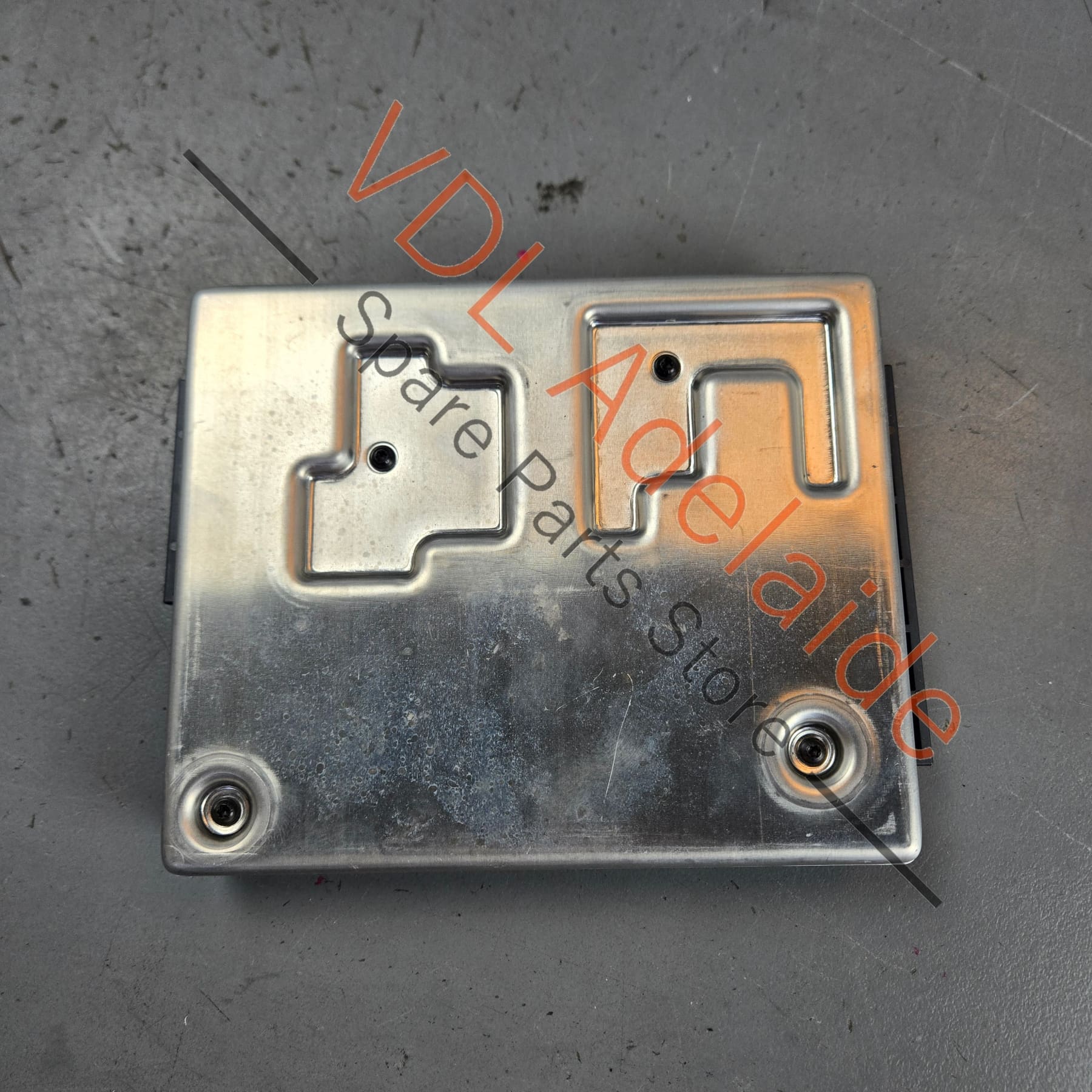 7PP907279CF 7PP907279AH   Porsche 911 991 Rear Body Control Module BCM2 7PP907279CF 7PP907279AH