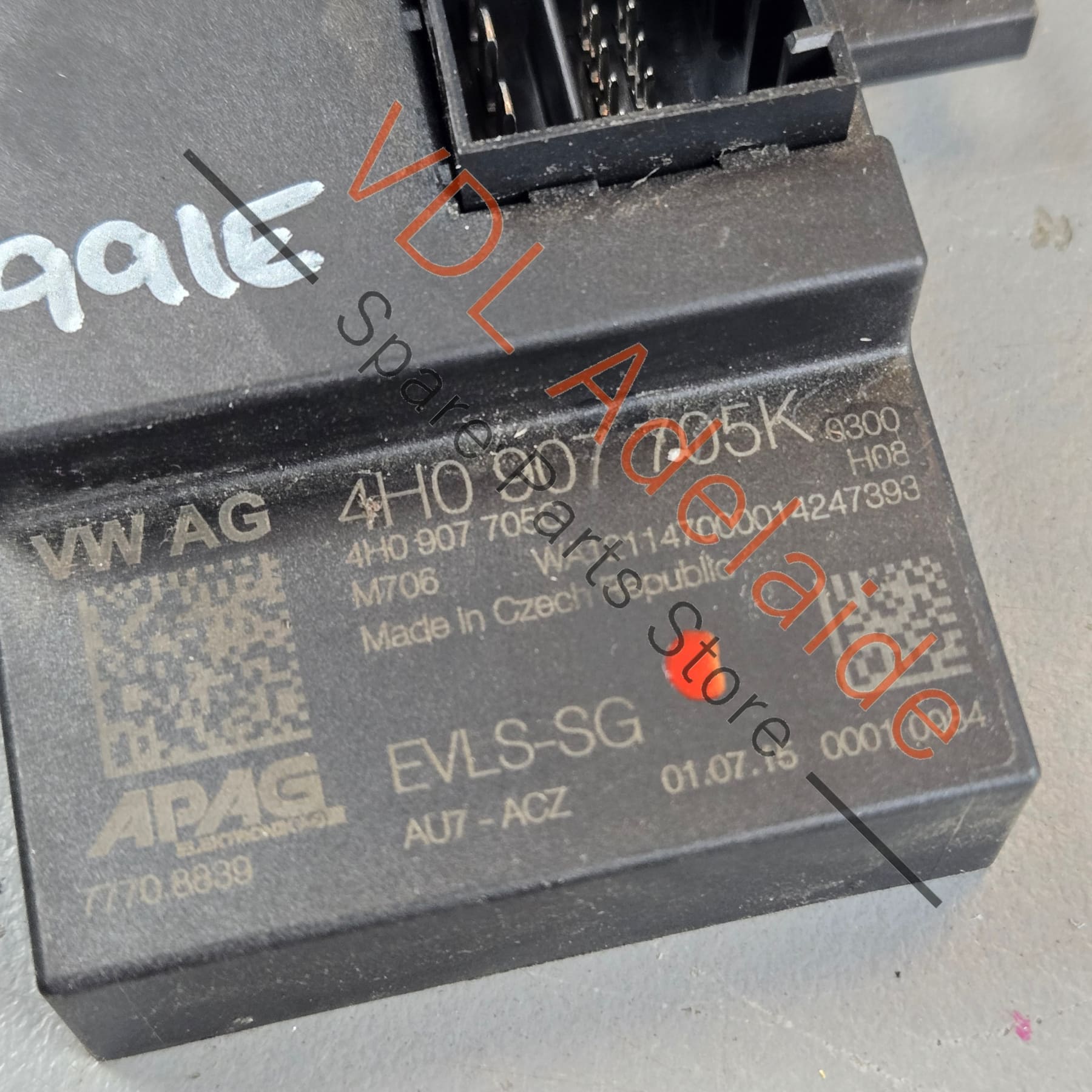4H0907705K    Porsche 911 991 Electric Steering Column Adjustment Module 4H0907705K