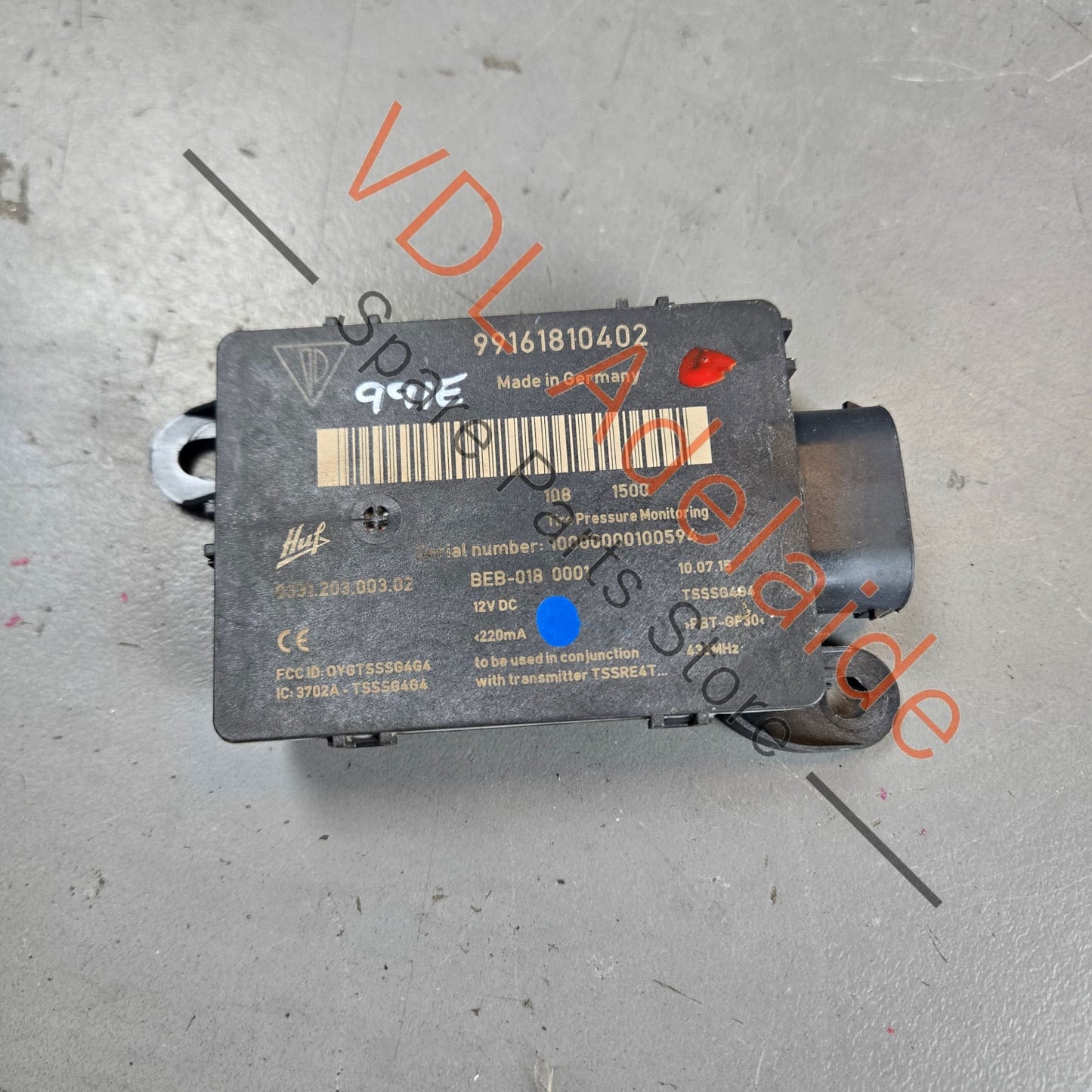 99161810402    Porsche 911 TPMS Module Antenna Receiver 99161810402