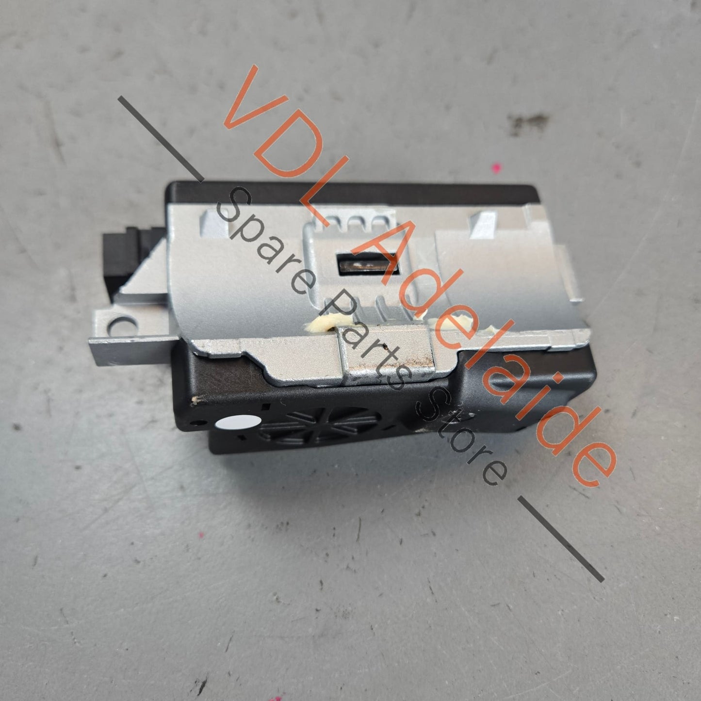 7PP905852C    Porsche 911 991 Electric Steering Column Lock Module 7PP905852C