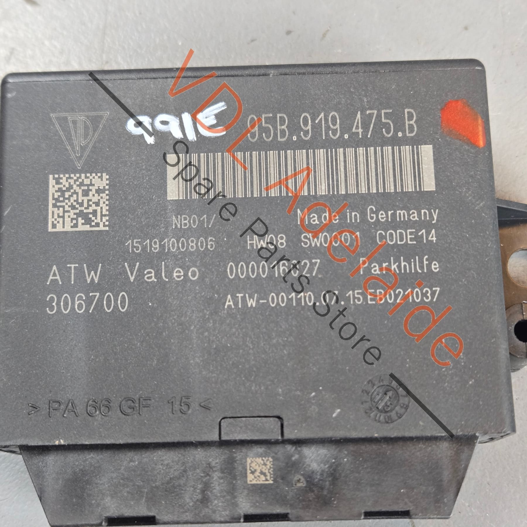 95B919475B    Porsche Control Unit for Parking Sensors 95B919475B