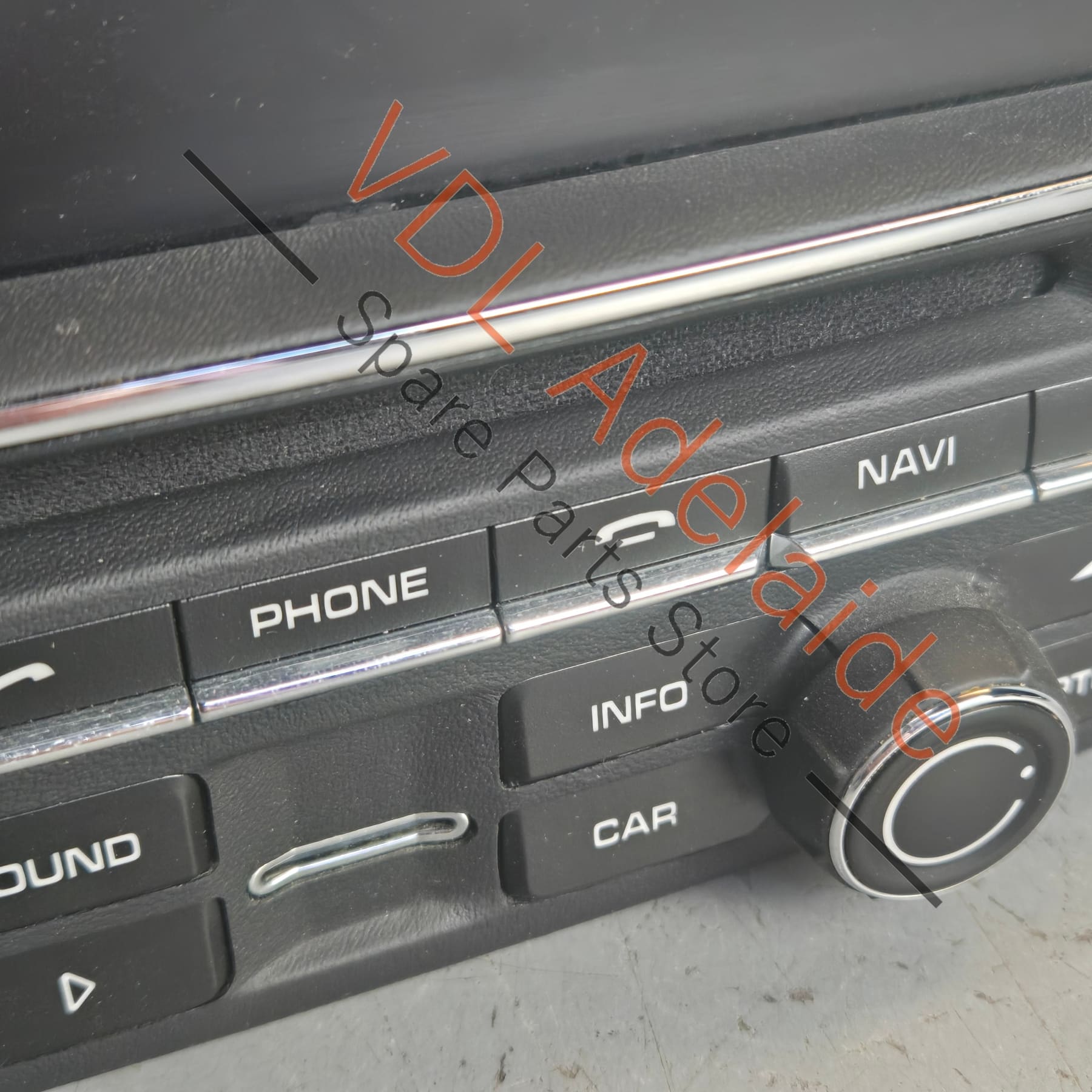 991642950DXDML    Porsche 911 991 PCM Central Screen Radio Nav 991642950DX DML Rare Leather Wrapped Face