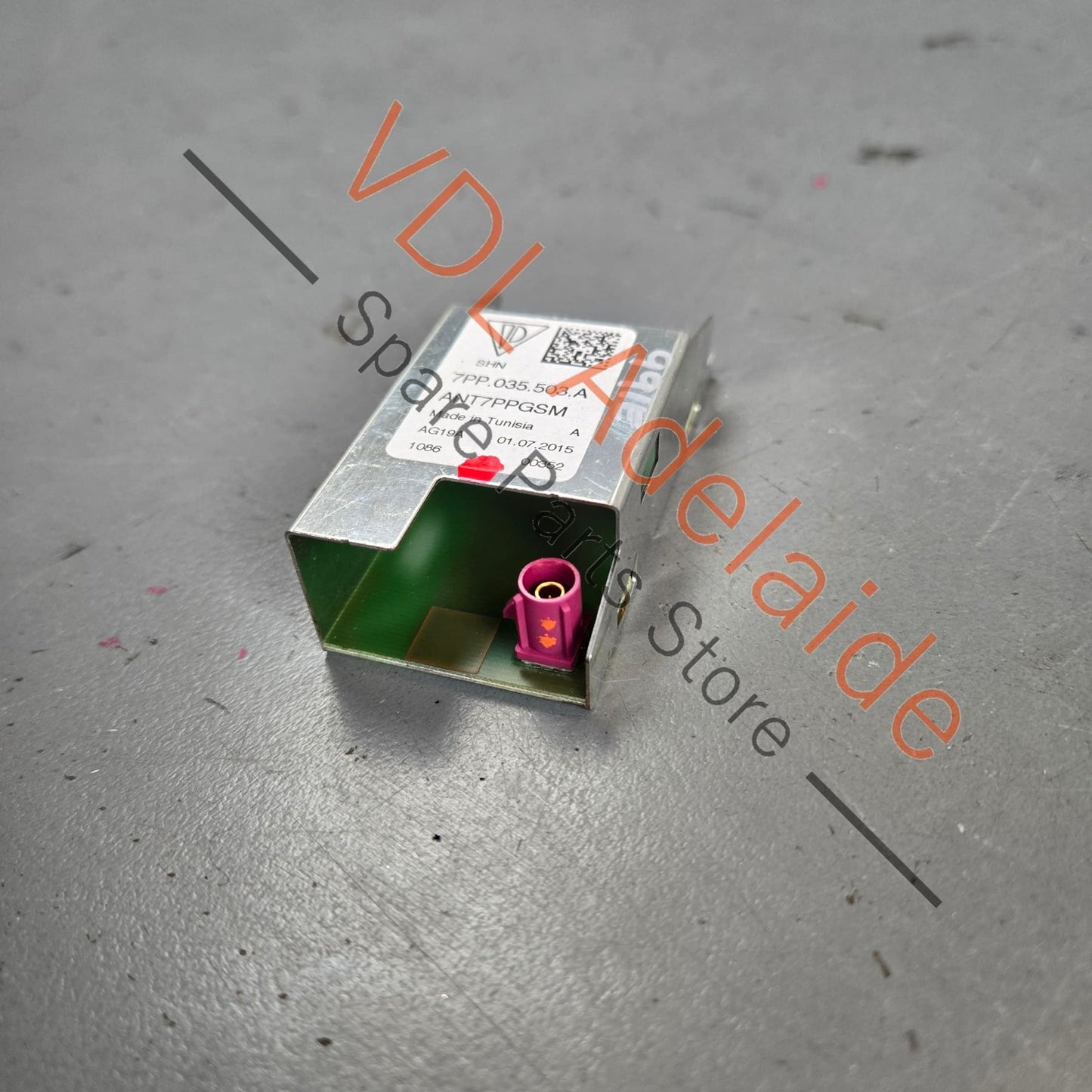 7PP035503A    Porsche Telephone Antenna Aerial 7PP035503A 971035503A
