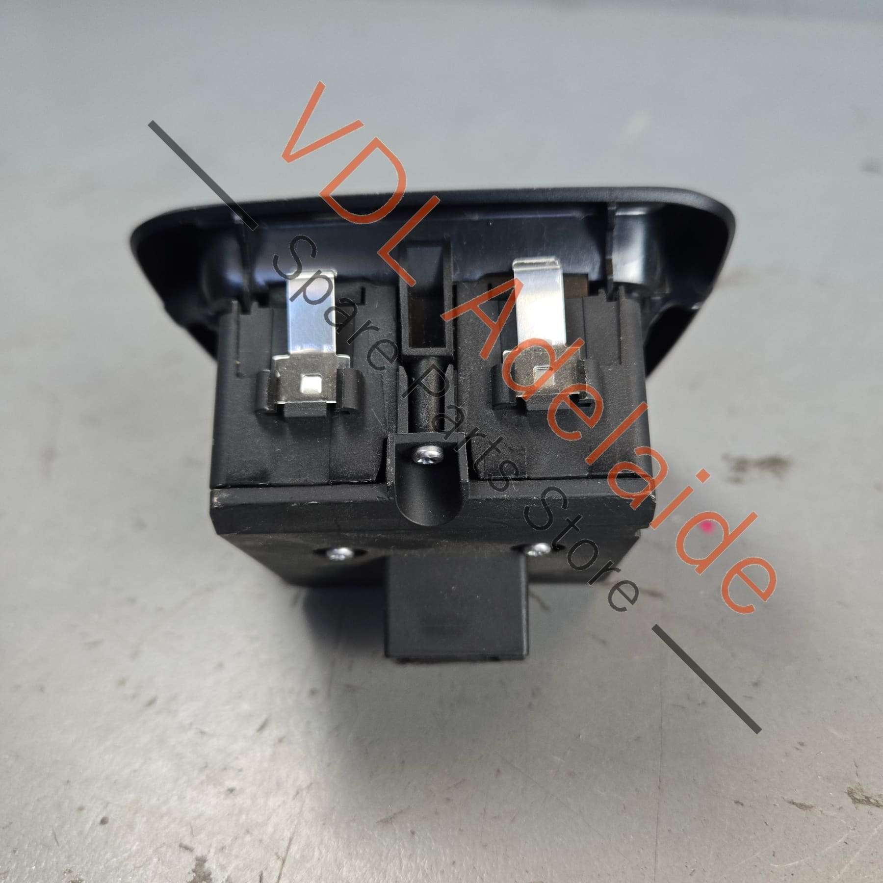 99161325101    Porsche 911 Electric Park Brake Switch 99161325101