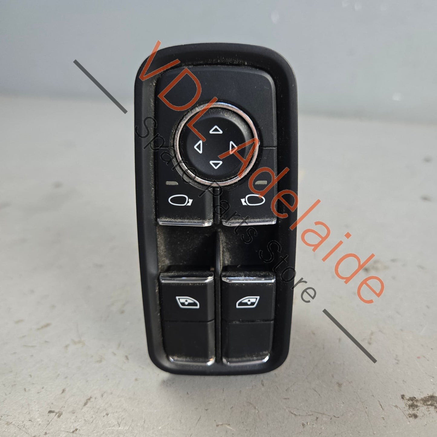 99161315102    Genuine OEM Porsche 911 Drivers Door Power Window Switch 99161315102 DML