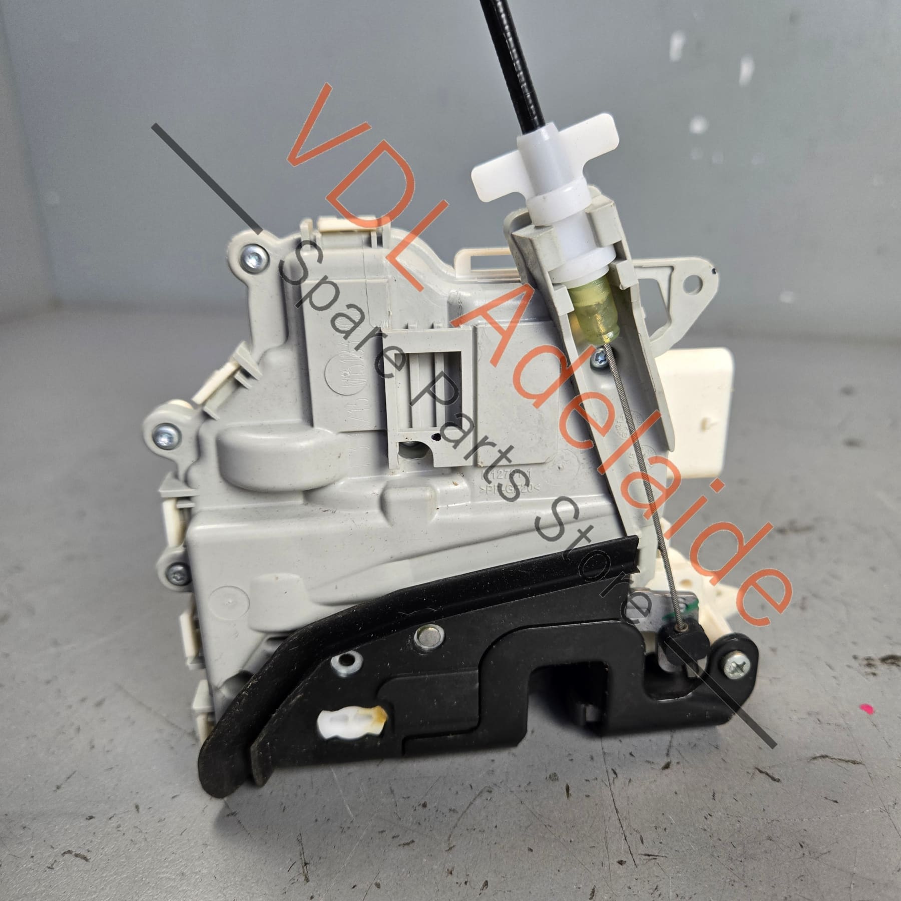 8J2837015E 9A783741505 8J2837015C  Porsche Macan 95B Front Left Door Lock Actuator 8J2837015E for RHD