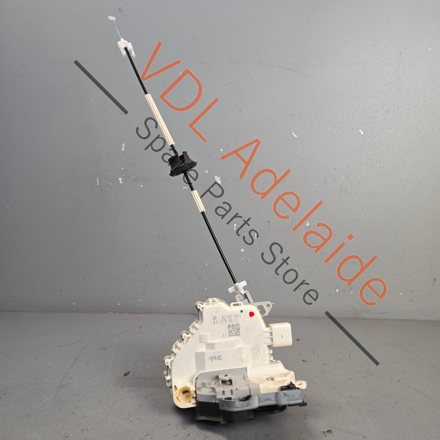 8J2837016E 9A783741605 8J2837016C  Porsche Macan 95B 991.1 Front Right Door Lock Actuator 8J2837016E