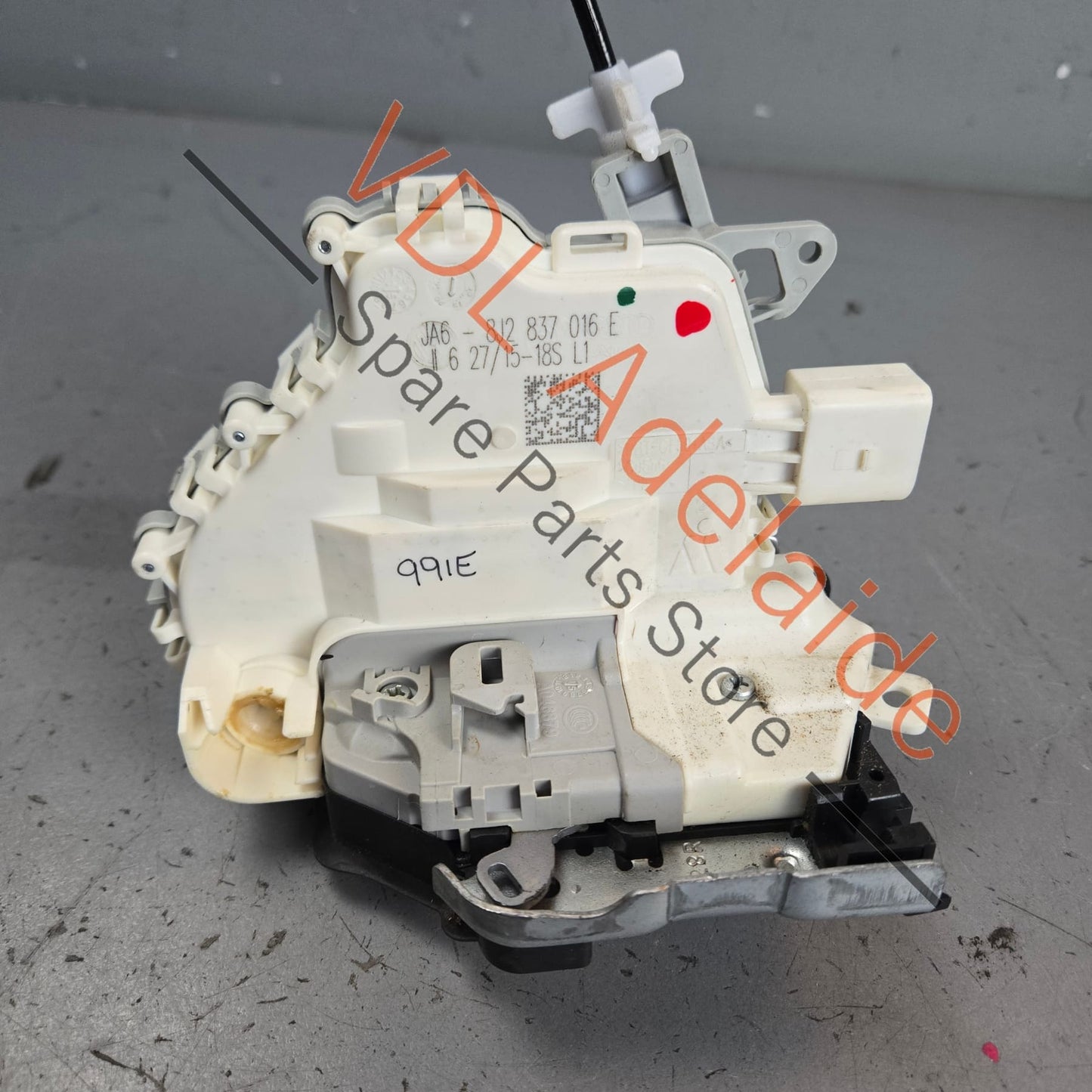 8J2837016E 9A783741605 8J2837016C  Porsche Macan 95B 991.1 Front Right Door Lock Actuator 8J2837016E