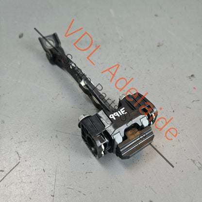 99153715100    Porsche 911 Left or Right Door Catch 99153715100