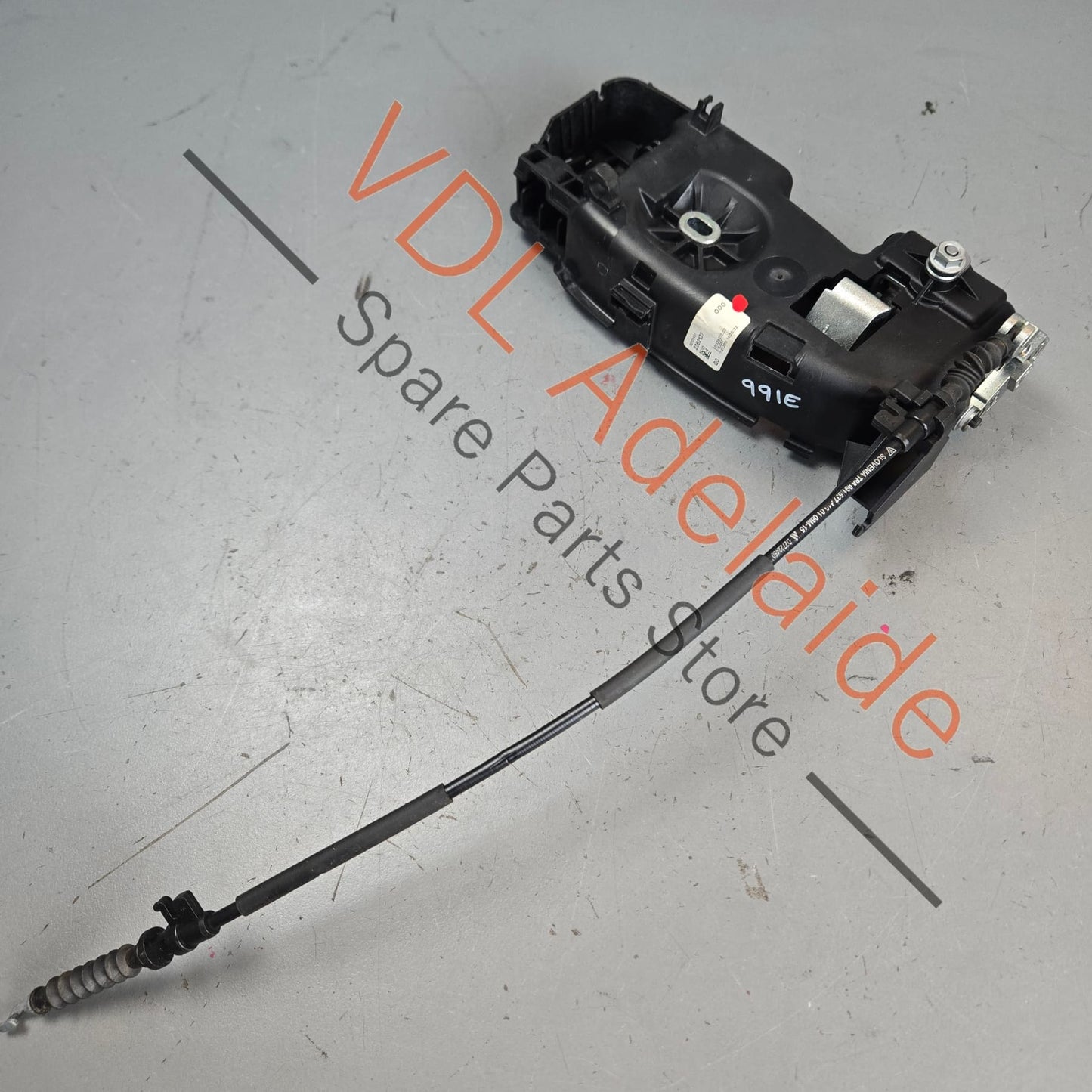 99153706305    Porsche 911 991.1 Left Side Door Handle Bracket 99153706305