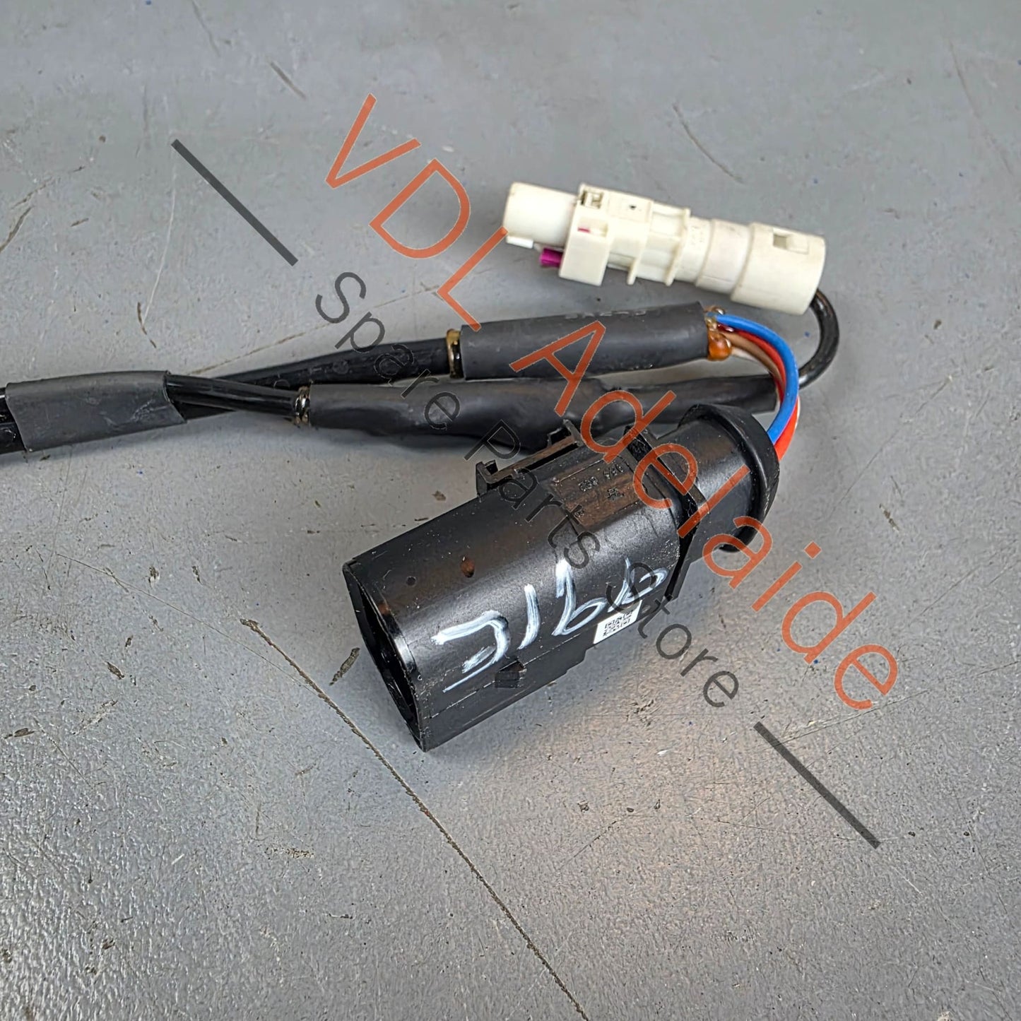 95B980551E 95B980551L   Porsche 911 991 Reverse Camera Genuine OEM with mounting bracket 95B980551E 95B980551L