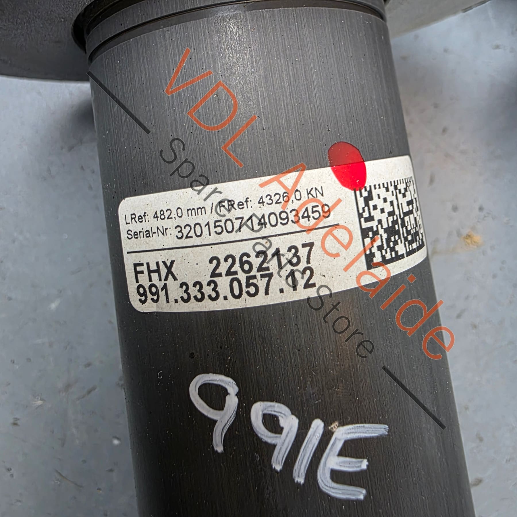 99133305712 99133305323   Porsche 911 991 Rear Shock Absorber pair for PDCC cars 99133305323 99133305712