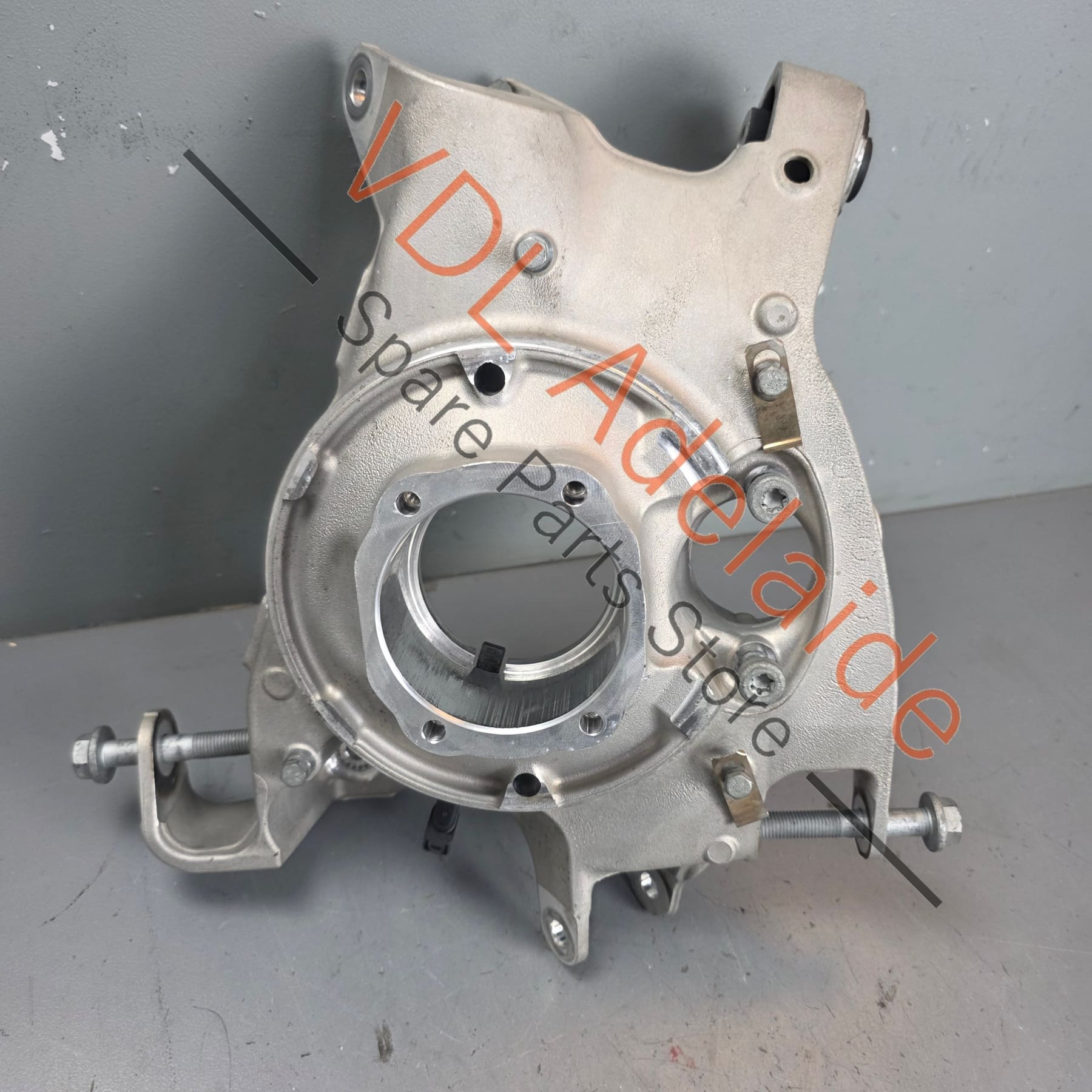 99133111205 99133161204   Porsche 911 991 Rear Suspension Hub Right 99133111205 99133161204