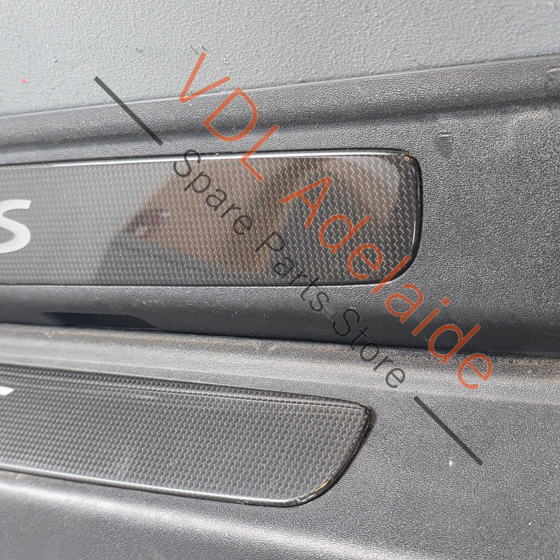 991555981751 991555982751   Porsche 911 991.1 991.2 Illuminated Carbon Sil Trim Strip GTS