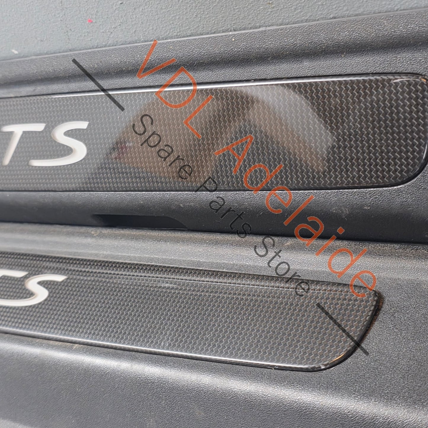 991555981751 991555982751   Porsche 911 991.1 991.2 Illuminated Carbon Sil Trim Strip GTS
