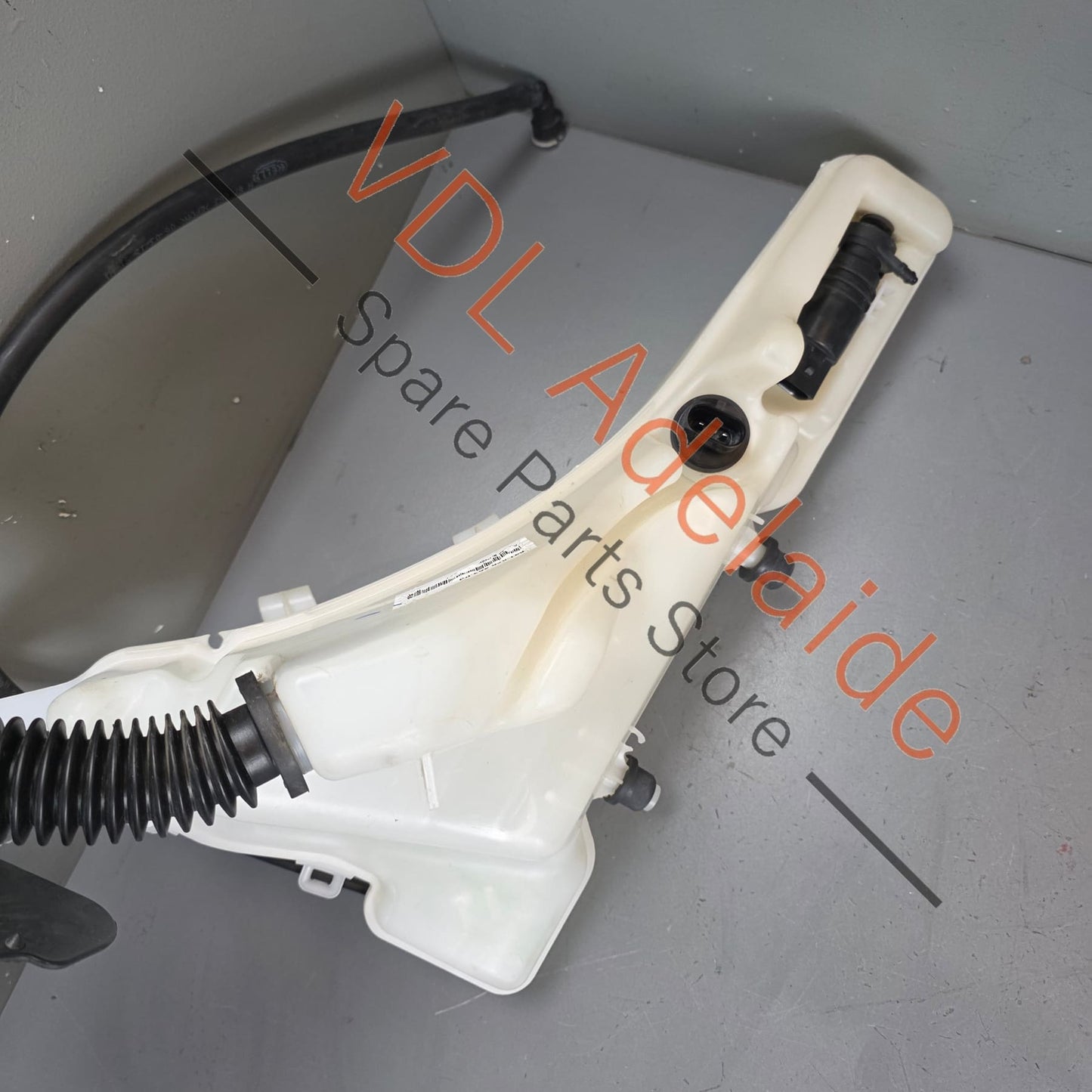 99152870301    Porsche 911 Windscreen Washer Bottle Tank 99152870301