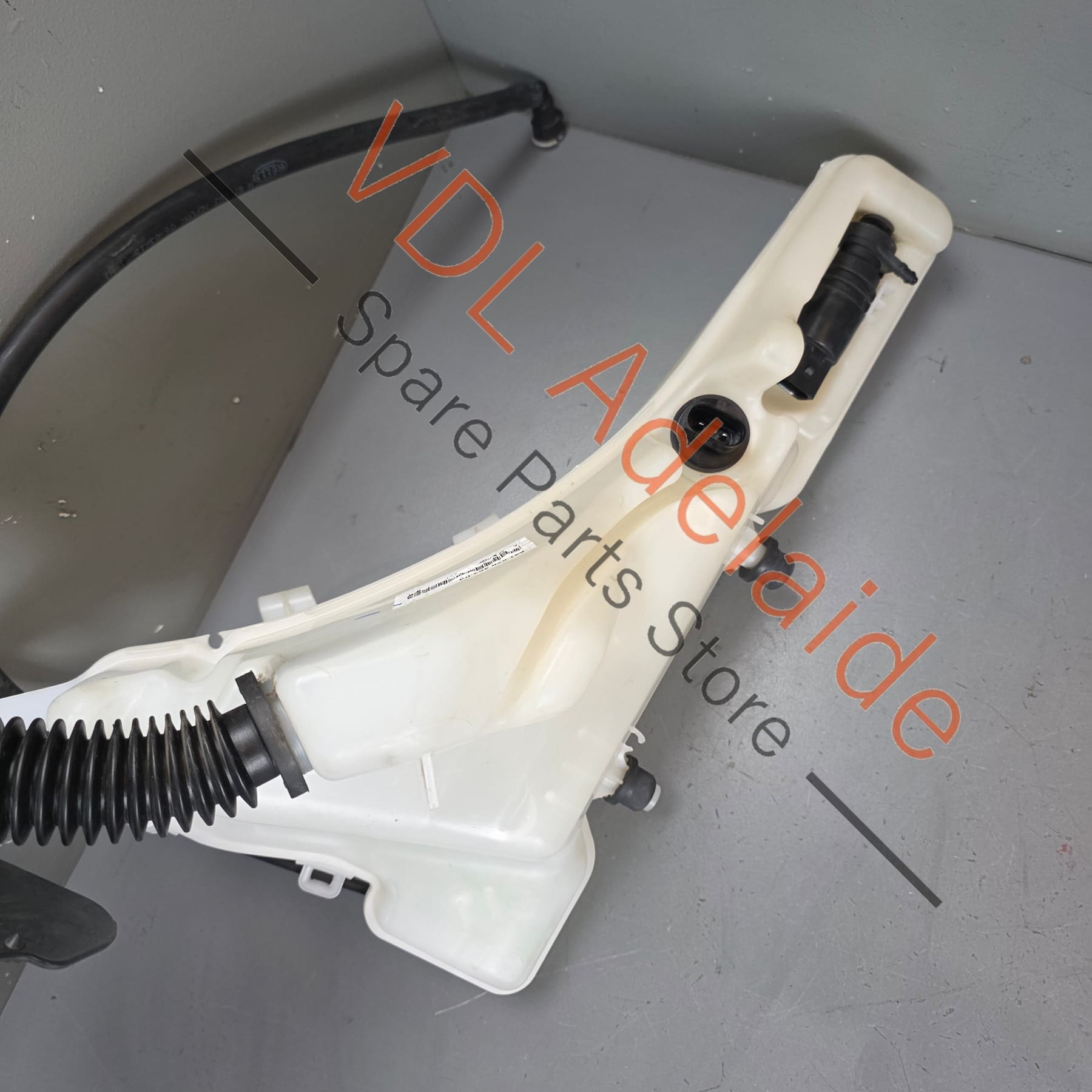 99152870301    Porsche 911 Windscreen Washer Bottle Tank 99152870301