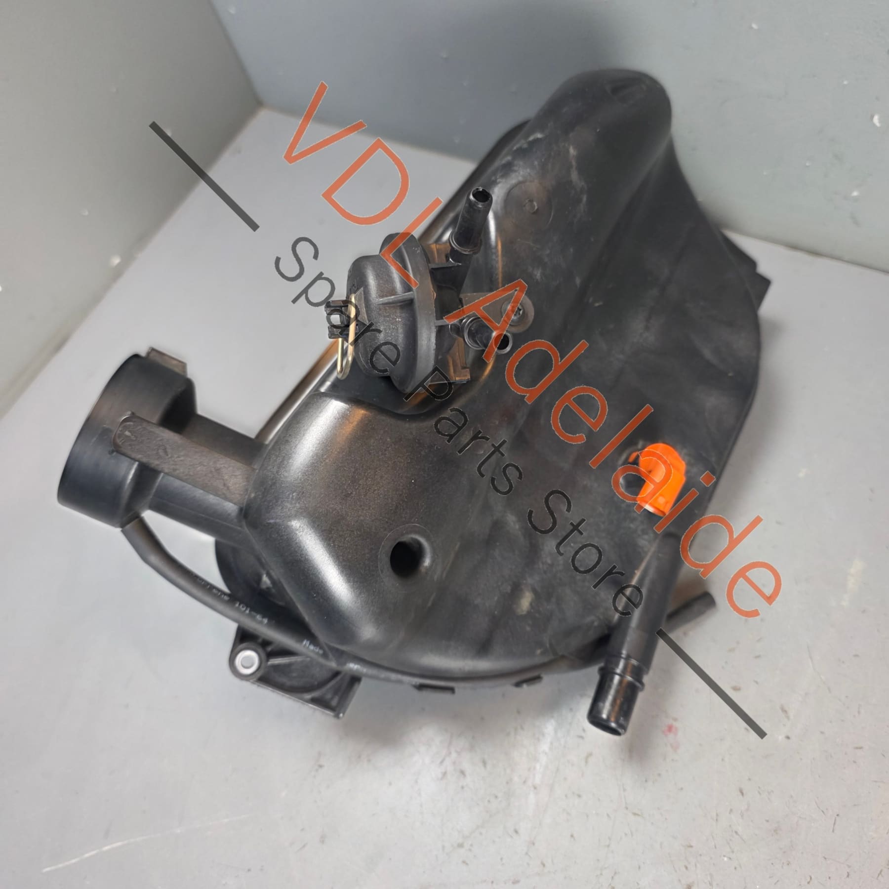 991106057 99110605705   Porsche 911 Coolant Expansion Reservoir Tank 99110605705