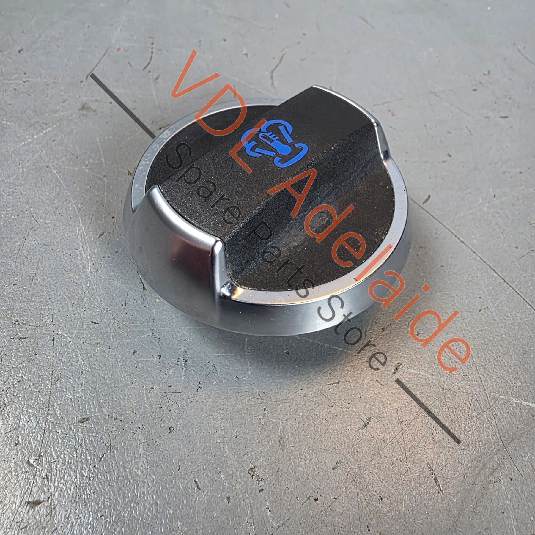 99110645702    Porsche 911 Coolant Radiator Cap 99110645702