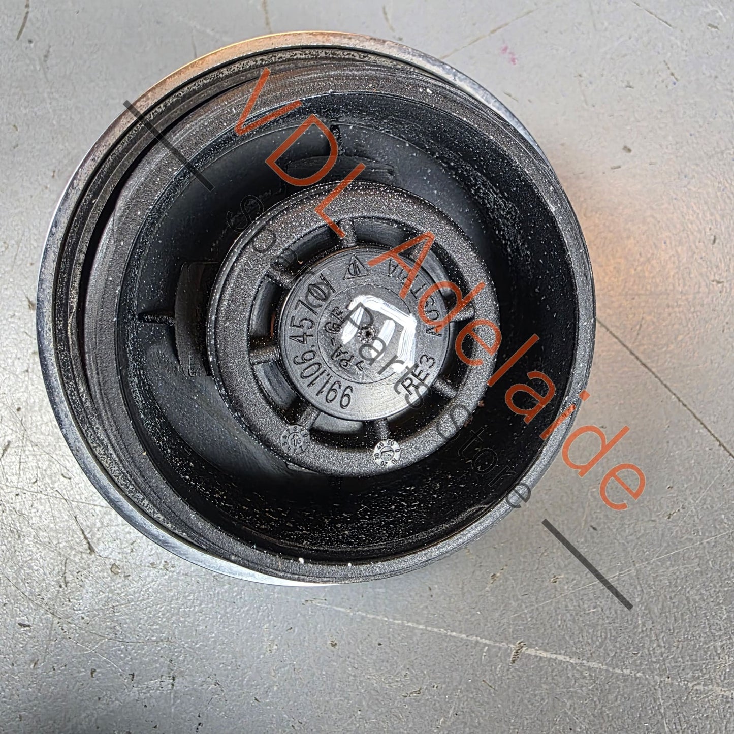 99110645702    Porsche 911 Coolant Radiator Cap 99110645702