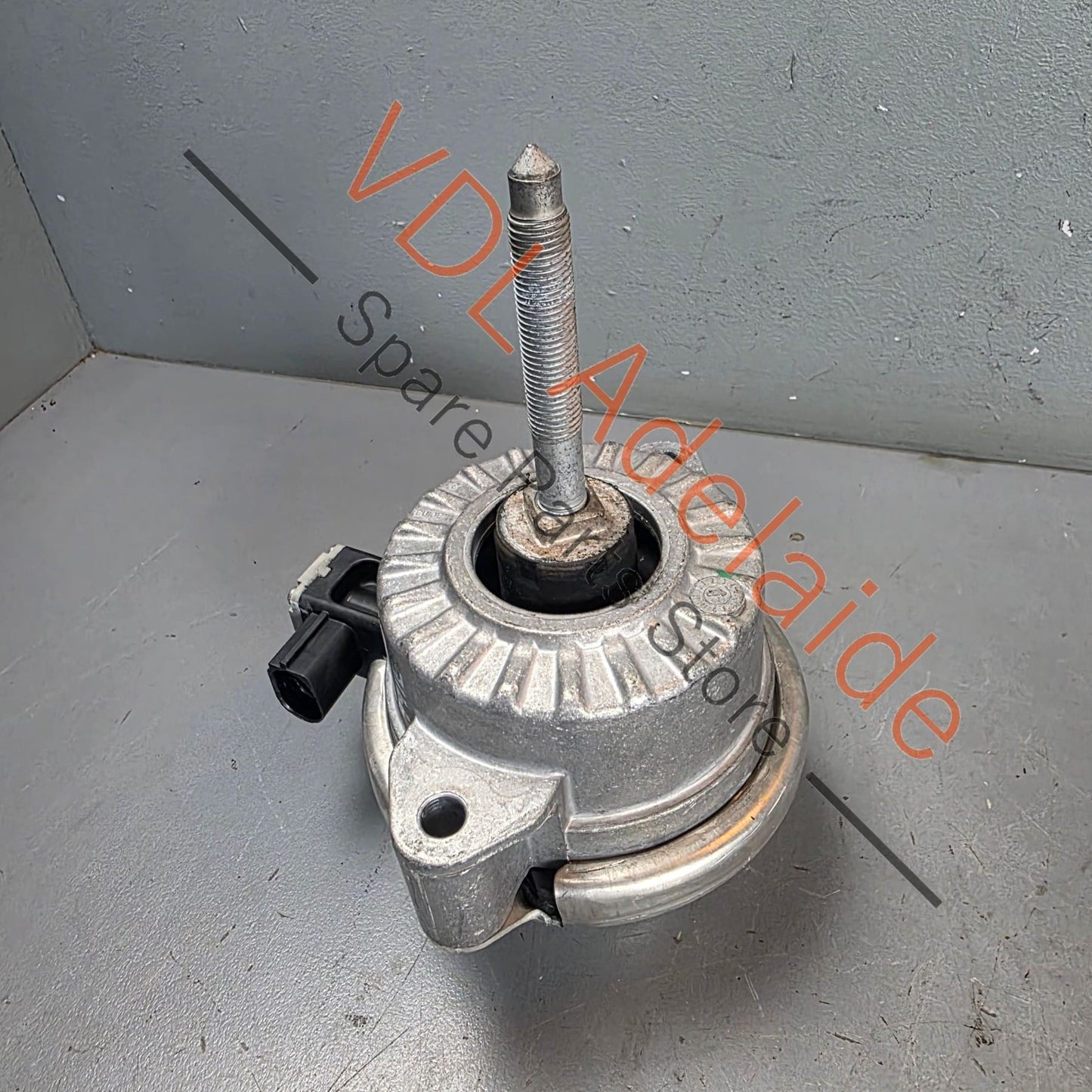 99137505911    Porsche 911 991 Hydro Mounting Engine Mount 99137505911